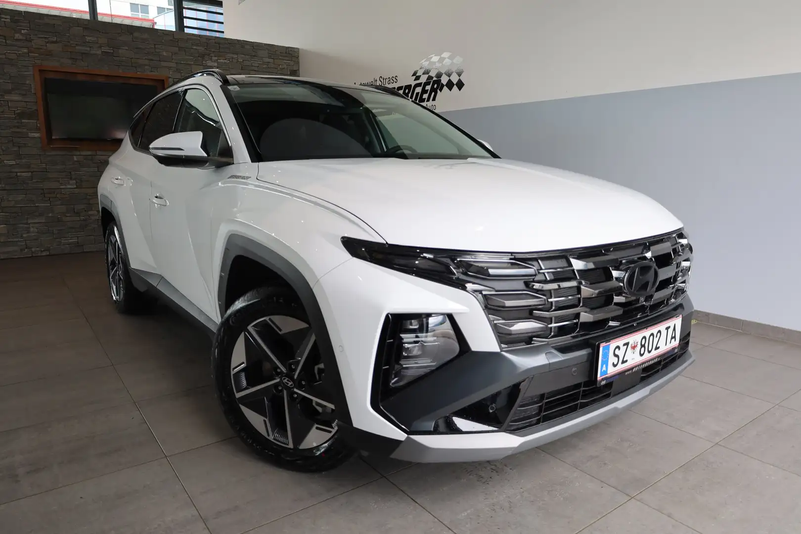 Hyundai TUCSON NX4 GO Plus 1,6 T-GDi HEV 4WD AT Blanc - 1