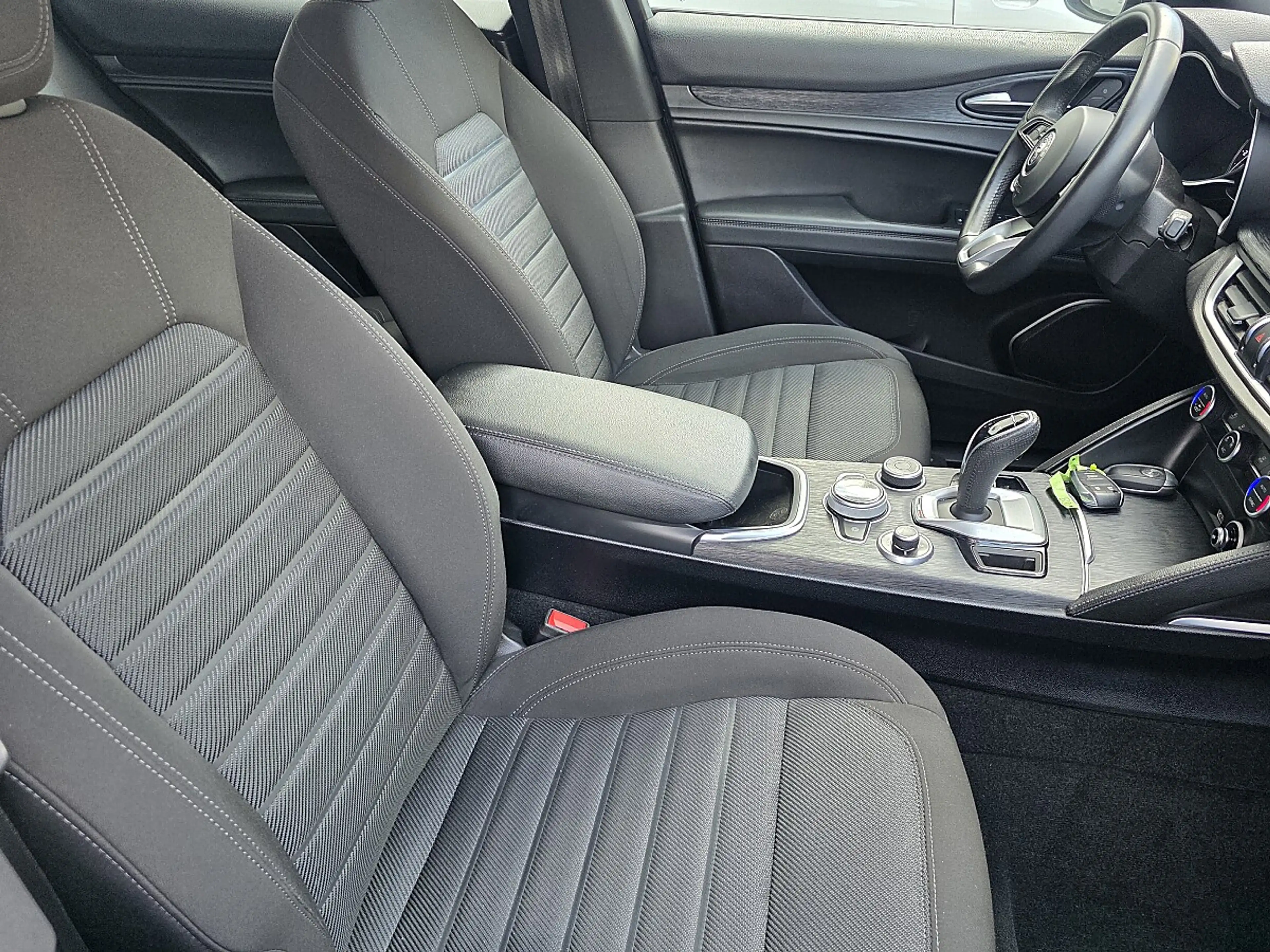 Alfa Romeo Stelvio 2,2 JTDM Business Q4 — photo 12