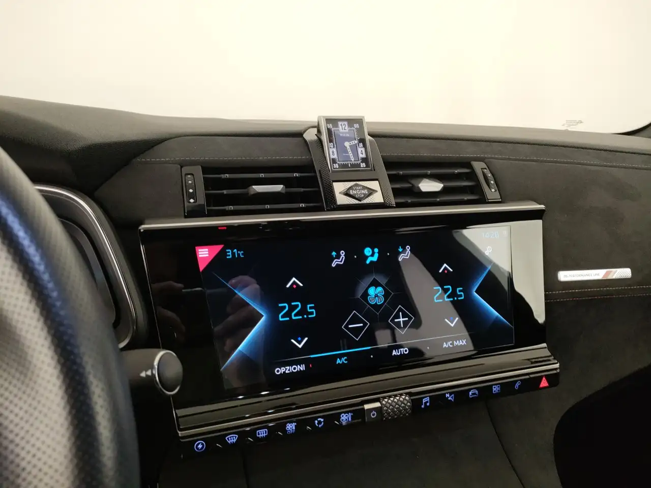 DS Automobiles DS 7 Crossback 2021 — фото 12