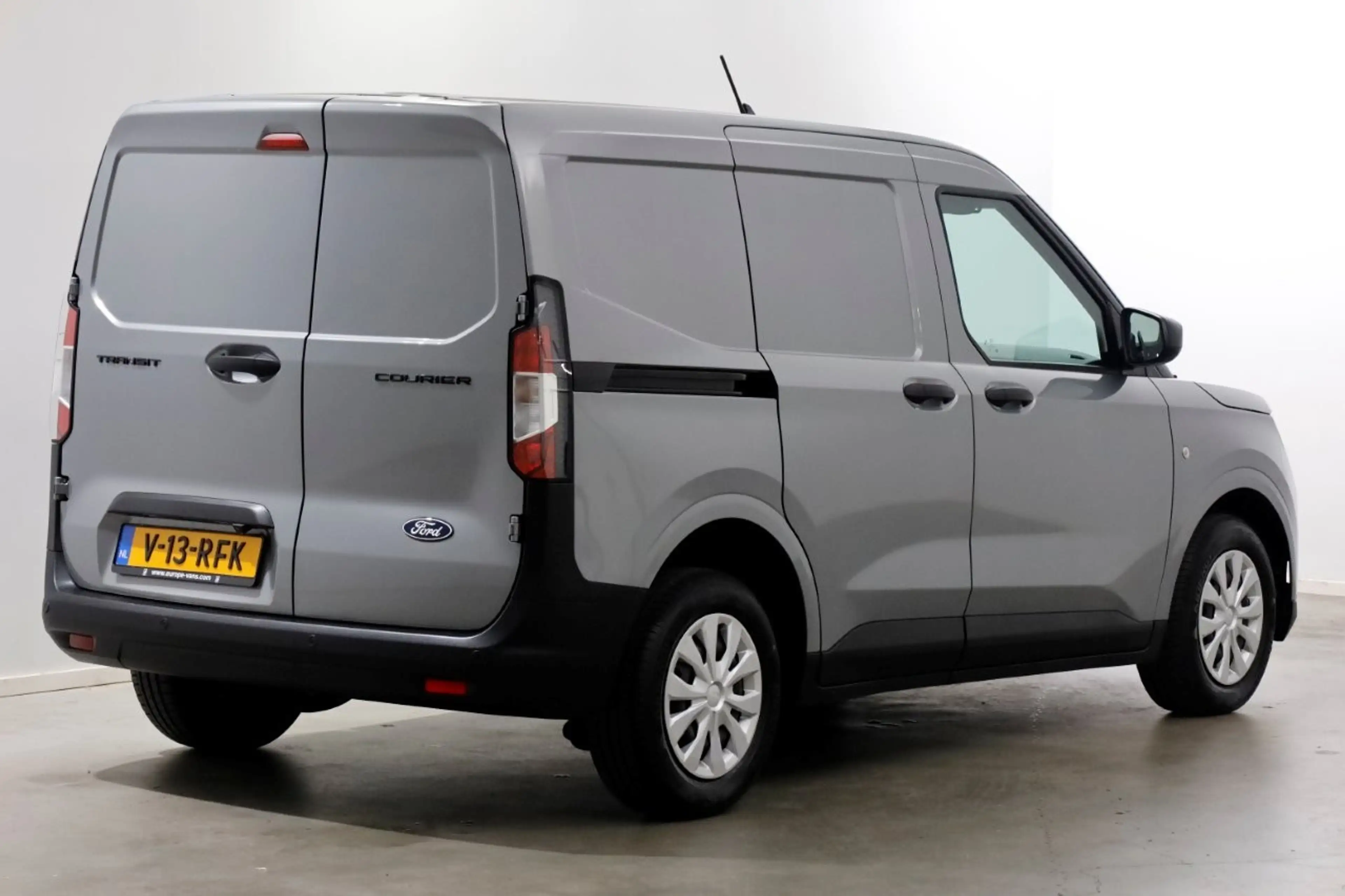 Ford Transit Courier 1.0 EcoBoost 125pk Automaat Trend Airco/Navi/Camer — photo 2