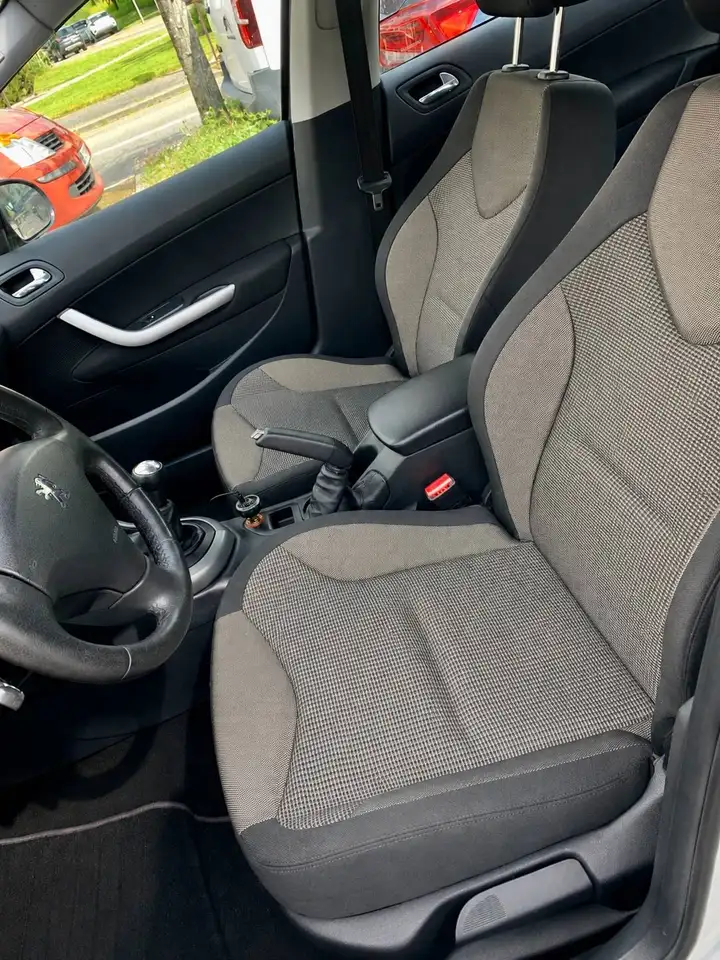 Peugeot 308 308 — photo 11