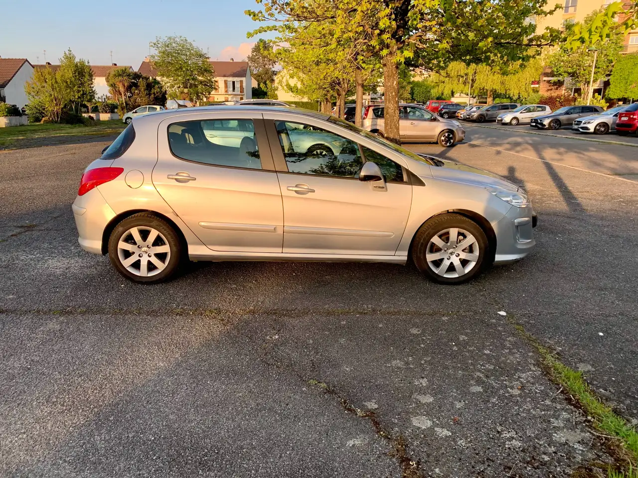 Peugeot 308 308 — photo 4