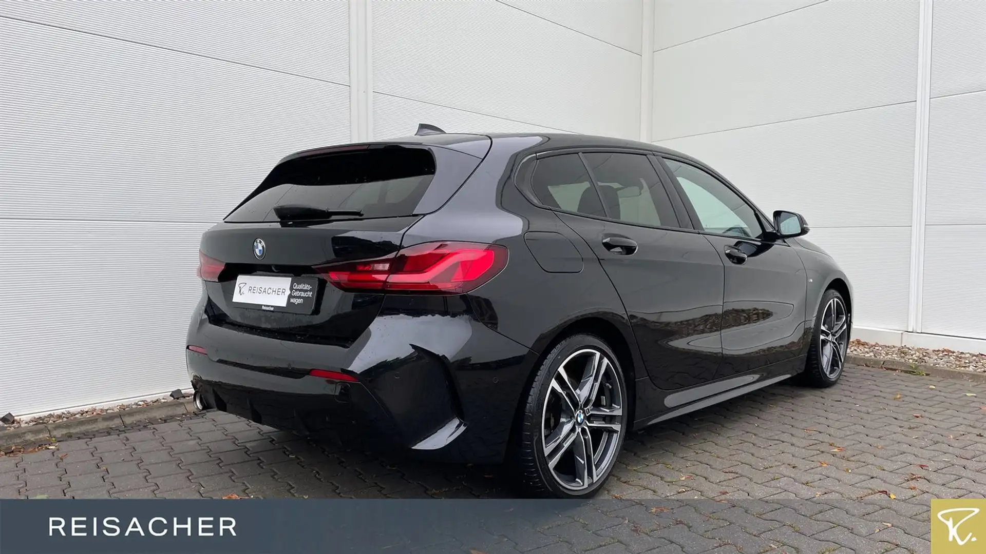 BMW 118 i Aut. M Sport,LCProf.AHK,RFK,HIFI,LED Schwarz - 2