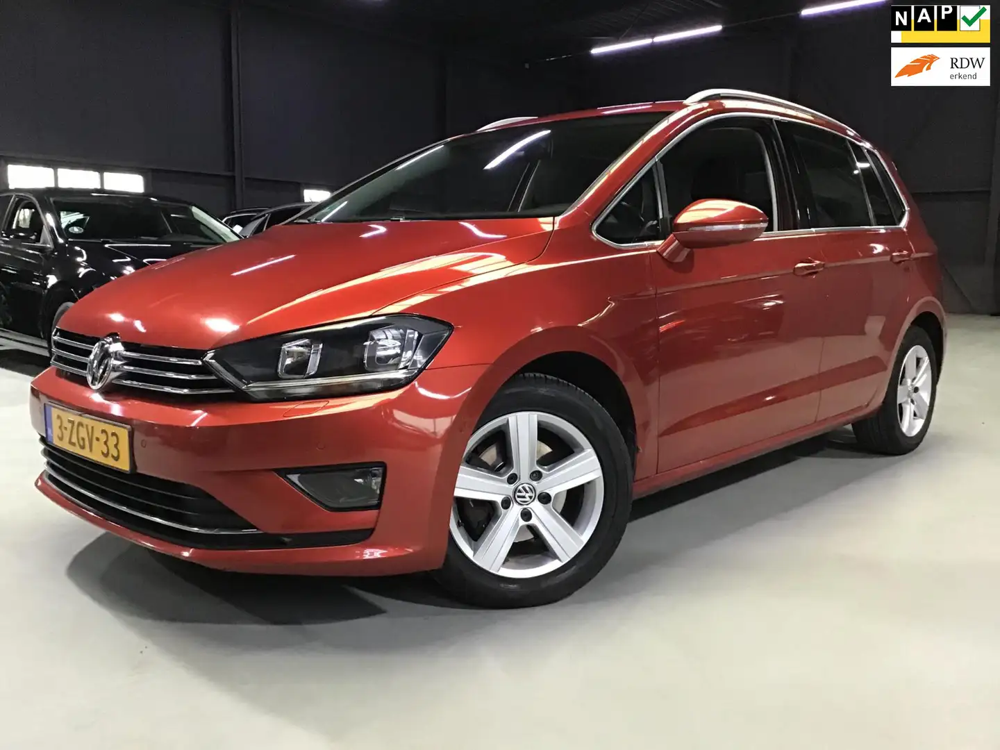Volkswagen Golf Sportsvan 1.2 TSI Highline I 3e Eigen I Trekhaak I Automaat Rouge - 1