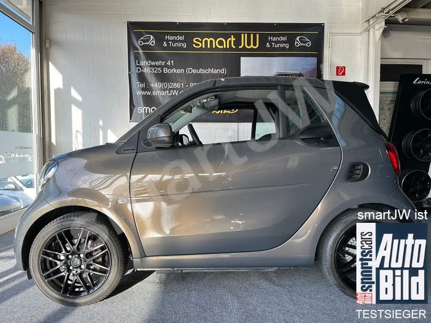 smart forTwo Brabus Xclusive Tailor Made Sonderlack 109/122PS Grau - 1