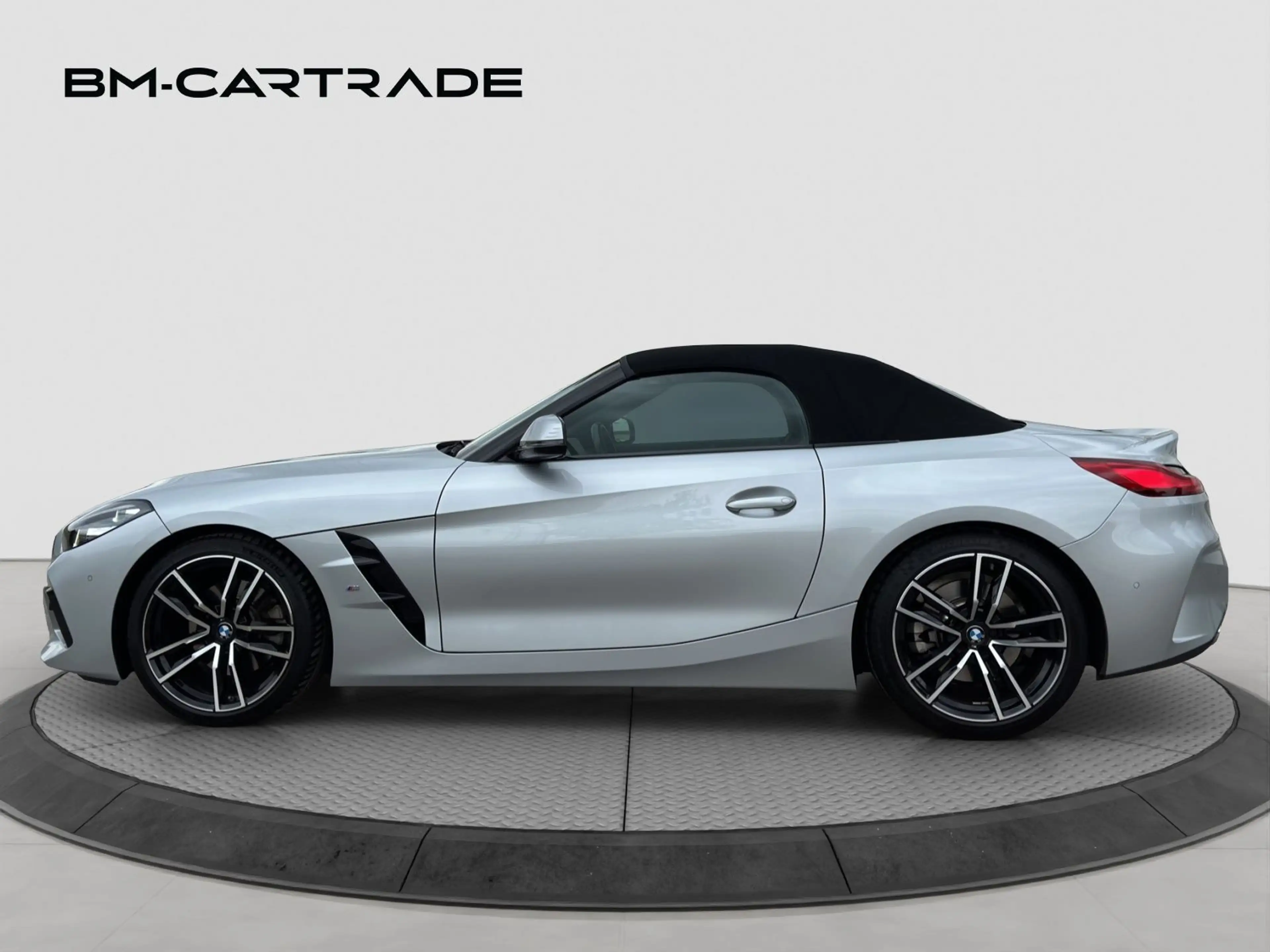 BMW Z4 sDrive 20i M Sport — photo 7