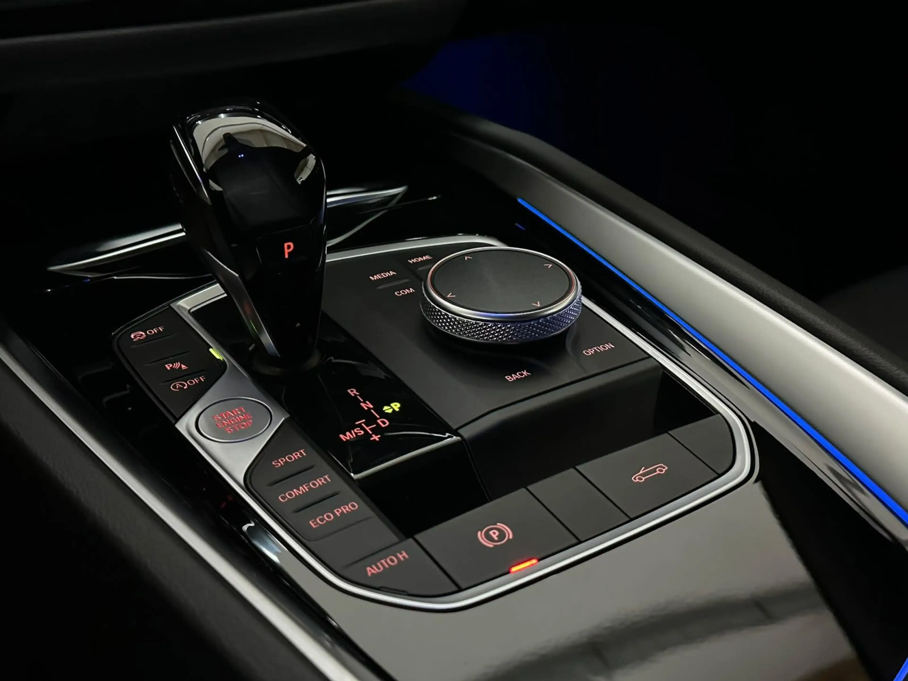 BMW Z4 sDrive 20i M Sport — photo 9