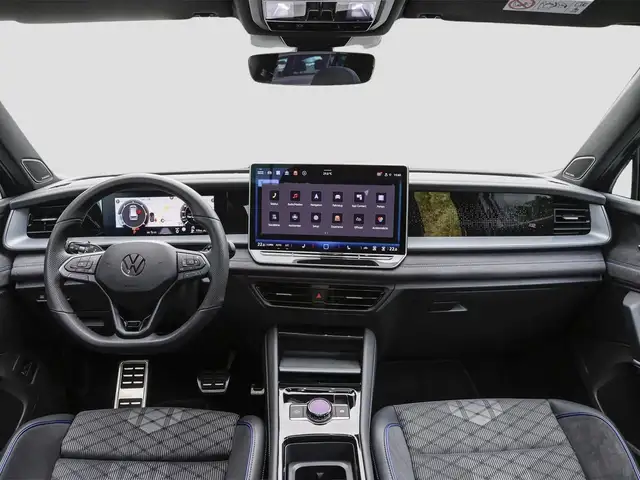 Volkswagen Tayron view 14