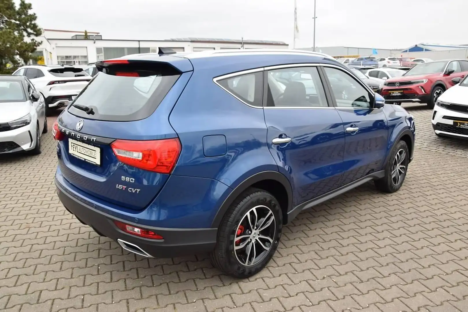 DFSK Fengon 580 1.5 Turbo CVT Kék - 2