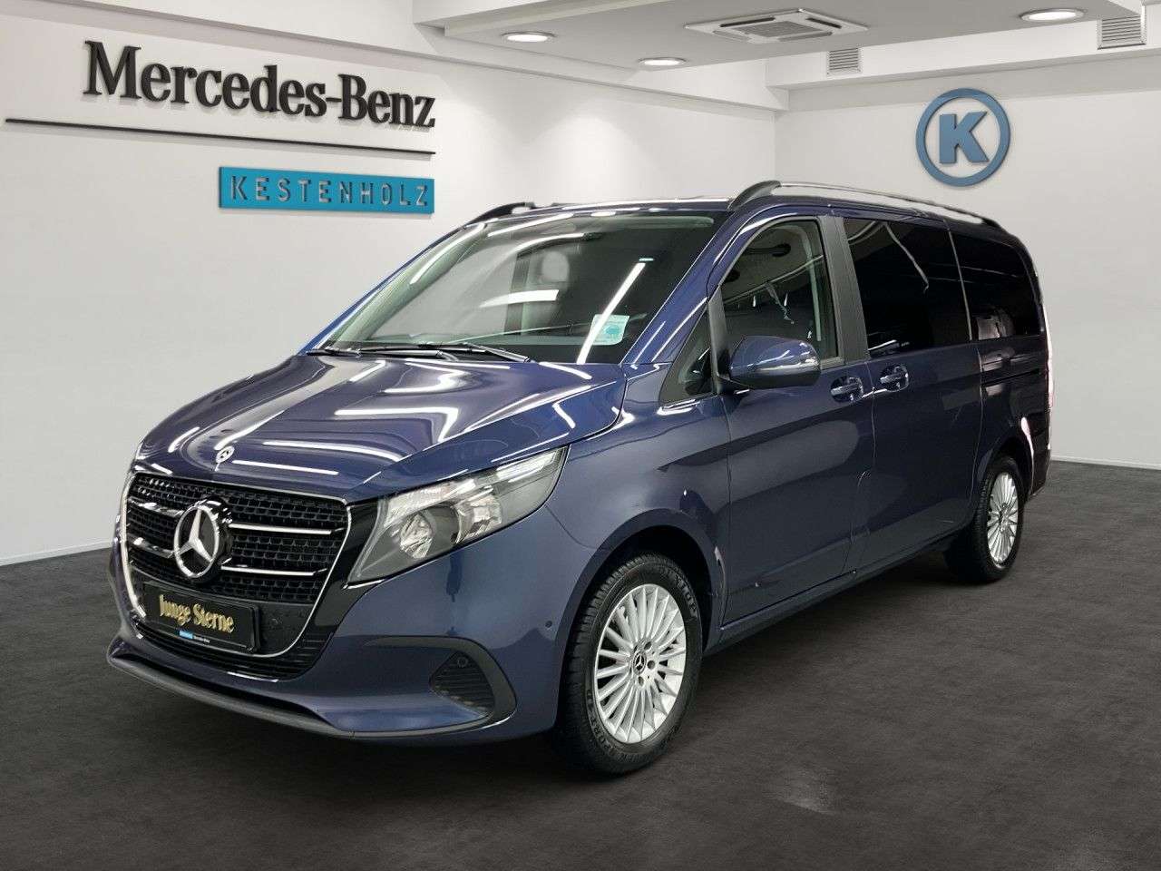 Mercedes-Benz V 220