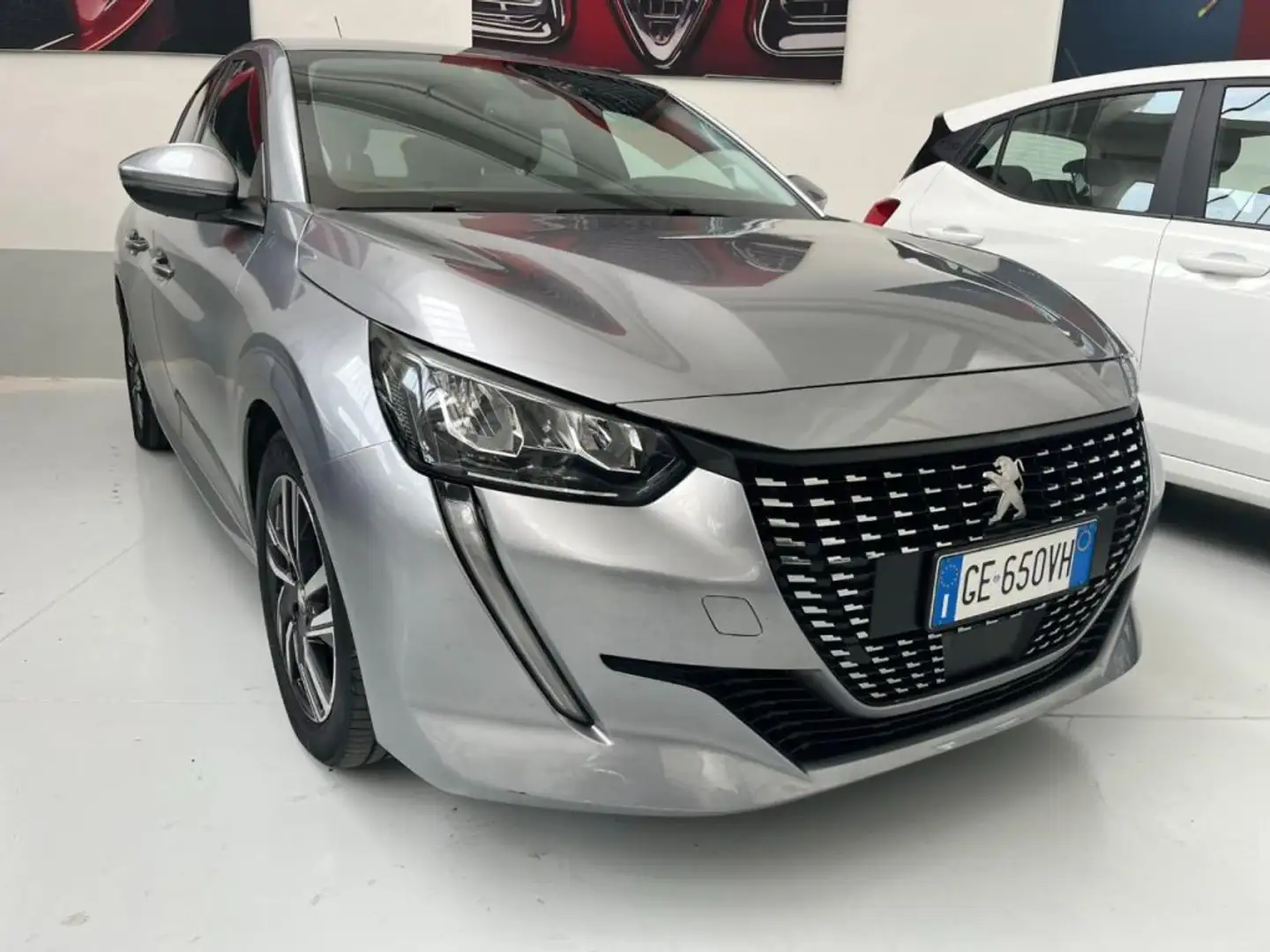 Peugeot 208 PureTech 100 Stop&Start 5 porte Allure Grijs - 1