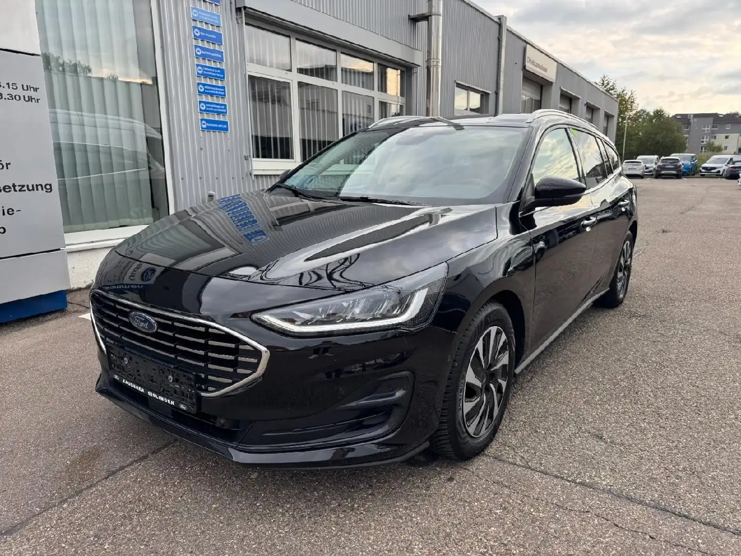 Ford Focus Titanium Schwarz - 1