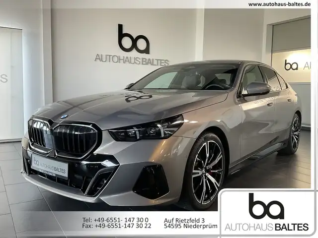 Bmw 540 d xDrive M Sport Pro 20*/Pano/HK/DrivPlus/AHK Navi/Pano. Dach/Styling/Autom./Klima/LED/Sportpaket/Sitzhzg./MF Lenkrad