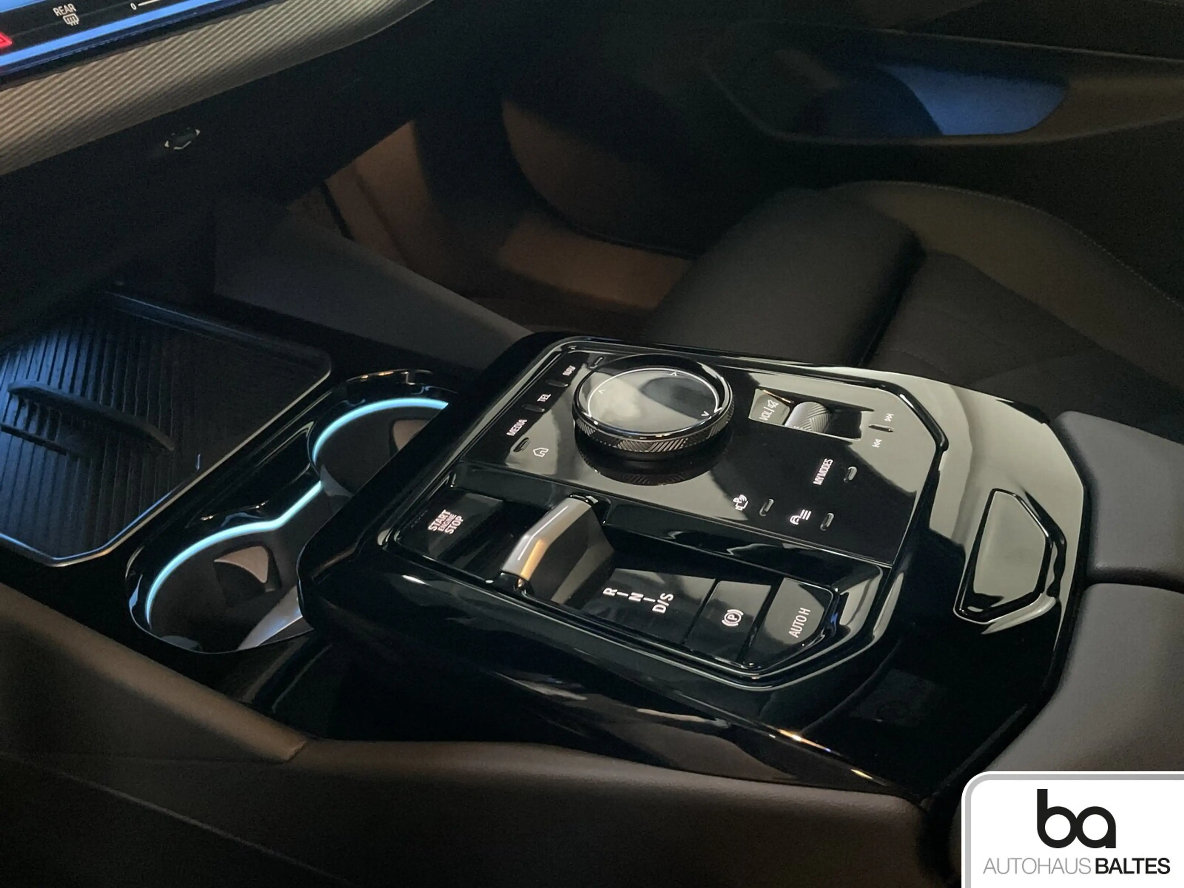 BMW 540 540d xDrive M Sport Pro 20*/Pano/HK/DrivPlus/AHK — photo 10