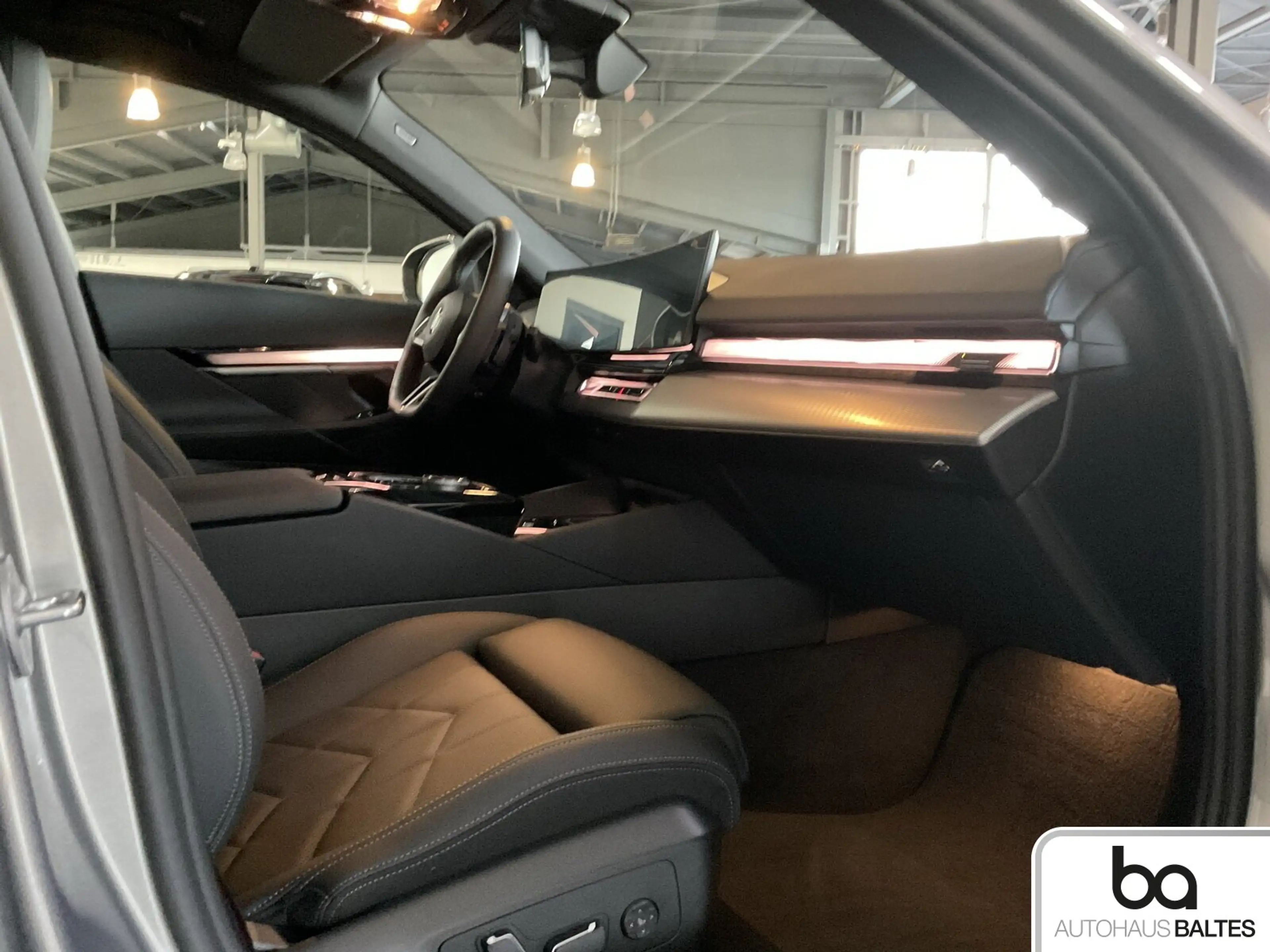 BMW 540 540d xDrive M Sport Pro 20*/Pano/HK/DrivPlus/AHK — photo 6