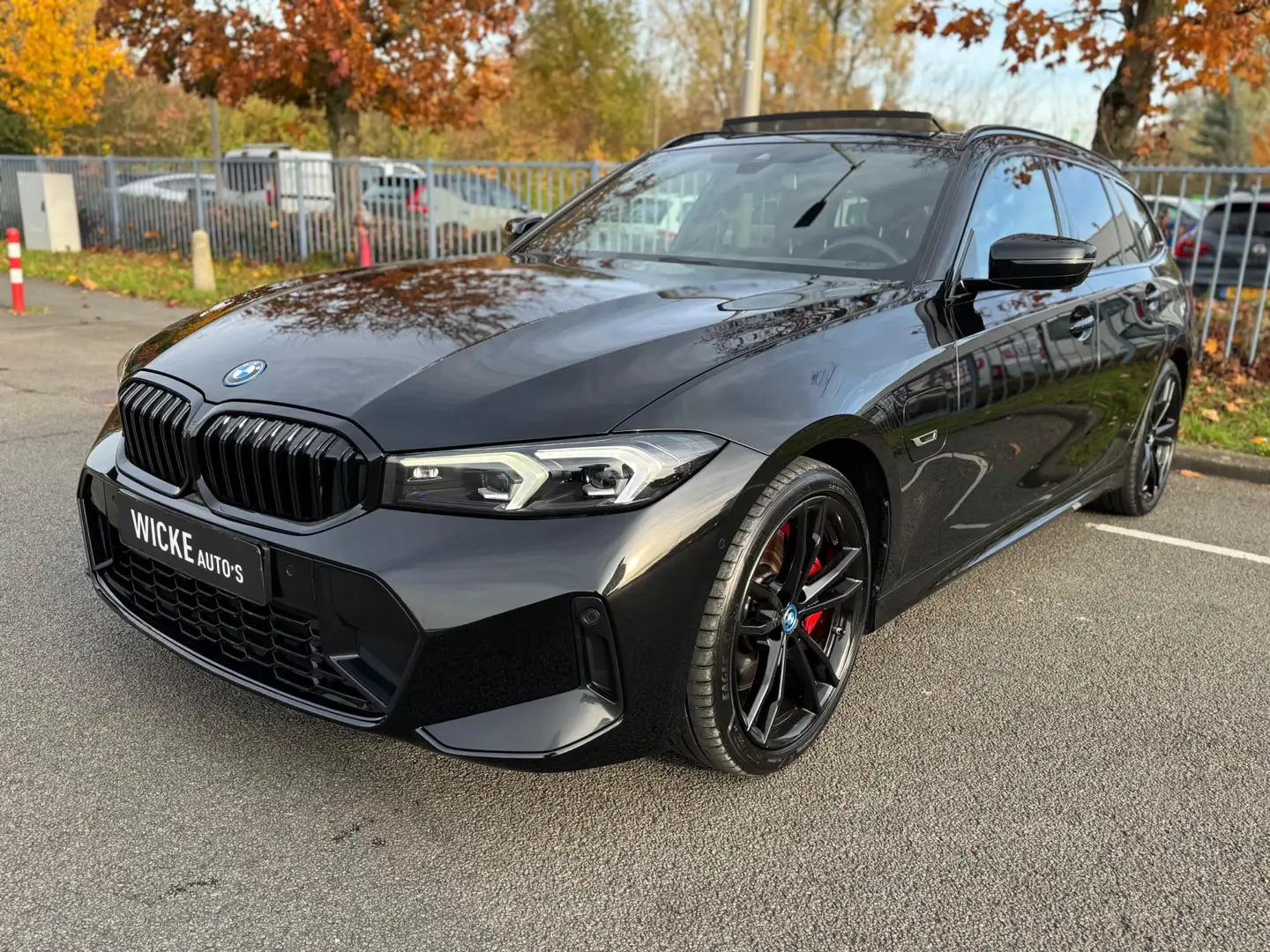 BMW 330 3-serie Touring 330e xDrive High Executive Panoram Nero - 1