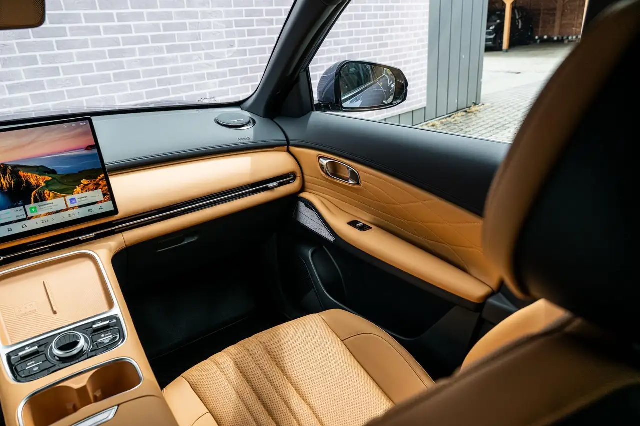 Geely Starray EM-i 2026 — фото 13