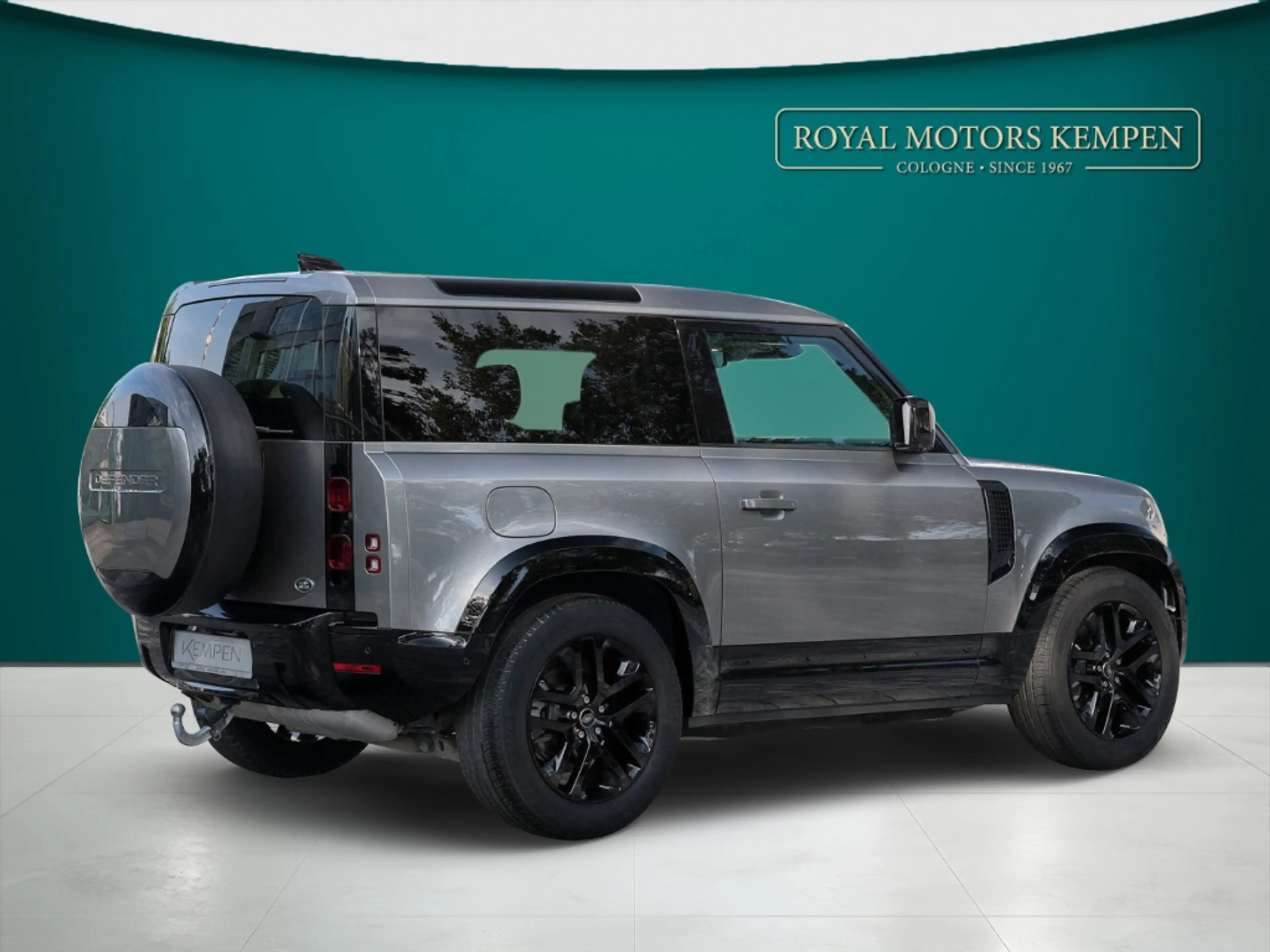 Land Rover Defender D250 90 XS Edition AWD Matrix LED Pano AHK — photo 4