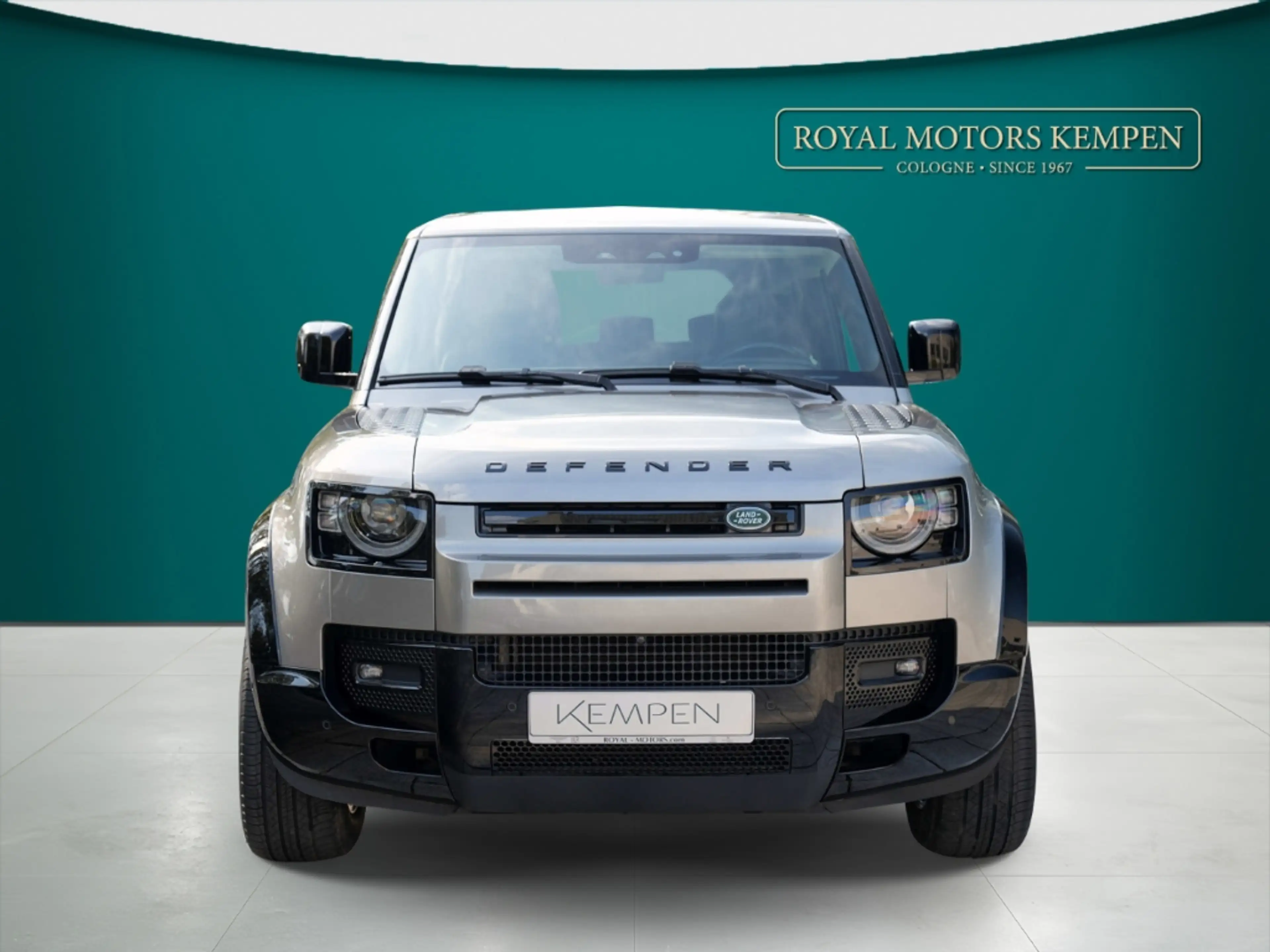 Land Rover Defender D250 90 XS Edition AWD Matrix LED Pano AHK — photo 9