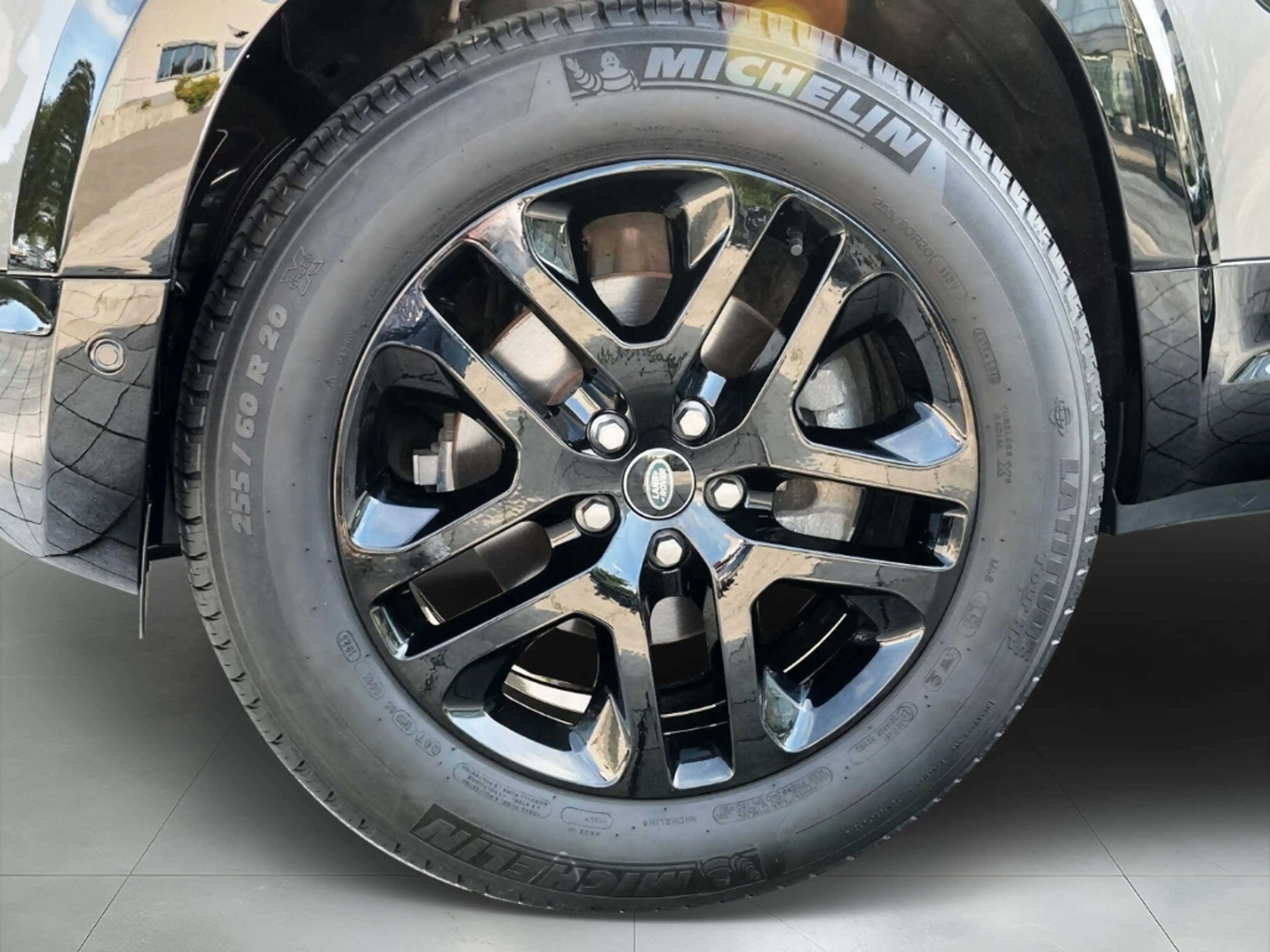 Land Rover Defender D250 90 XS Edition AWD Matrix LED Pano AHK — photo 12