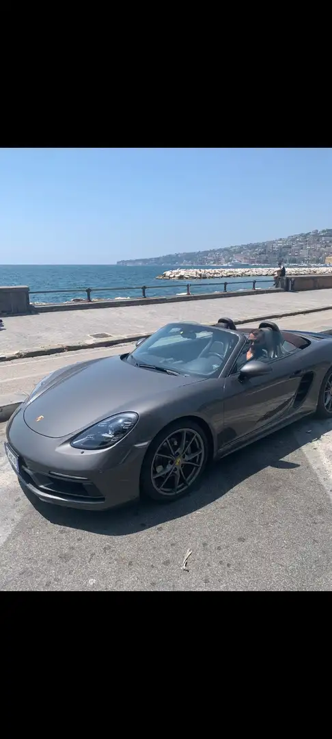Porsche 718 - 1