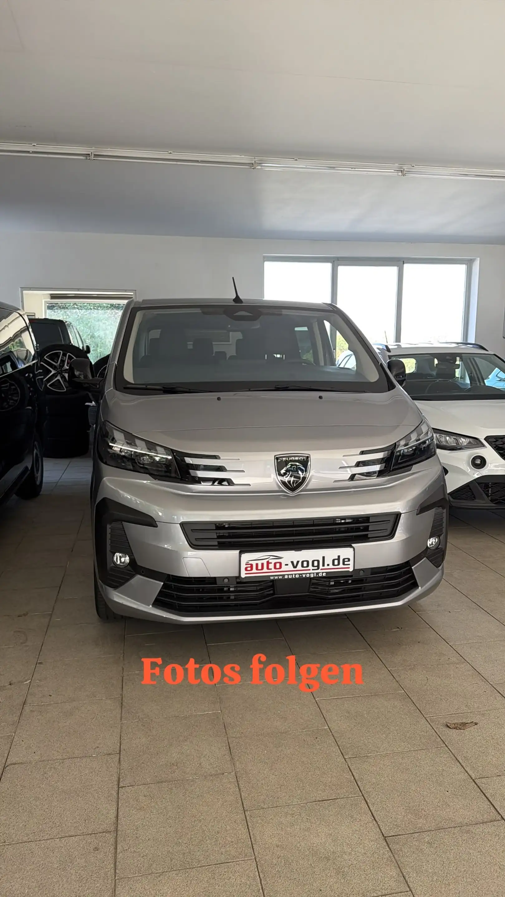 Peugeot Traveller Allure L3 HDi180 VIP-Paket Plus 7-Sitzer, Anhängek