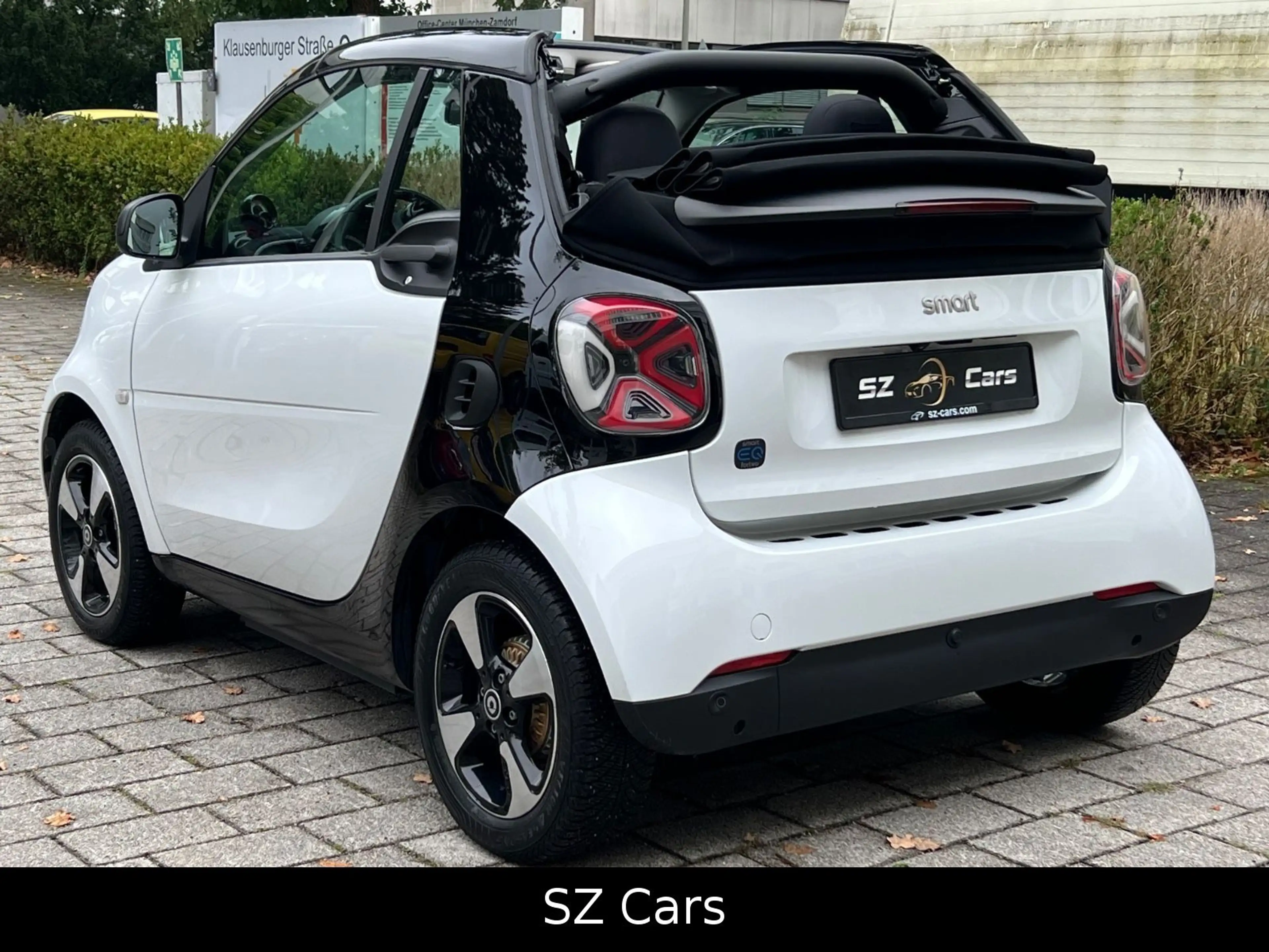 smart forTwo Cabrio electric drive / EQ SHZ NAVI KAM — photo 8