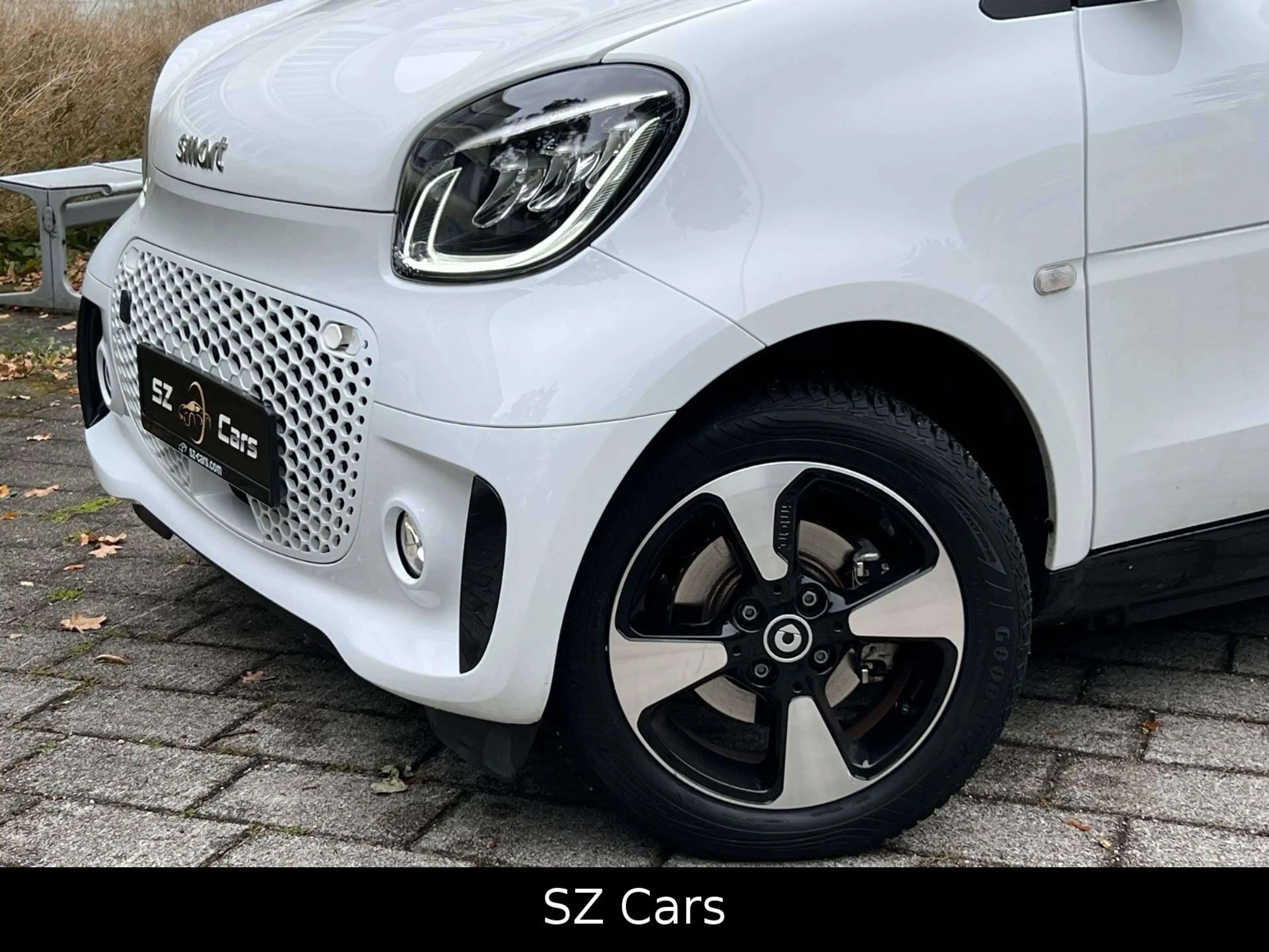 smart forTwo Cabrio electric drive / EQ SHZ NAVI KAM — photo 2