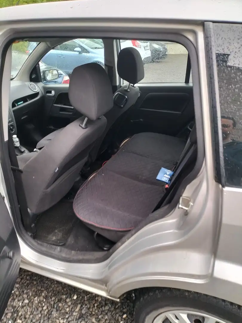 Ford Fusion 1.6 TDCi  téléphone 0496482724 - 2
