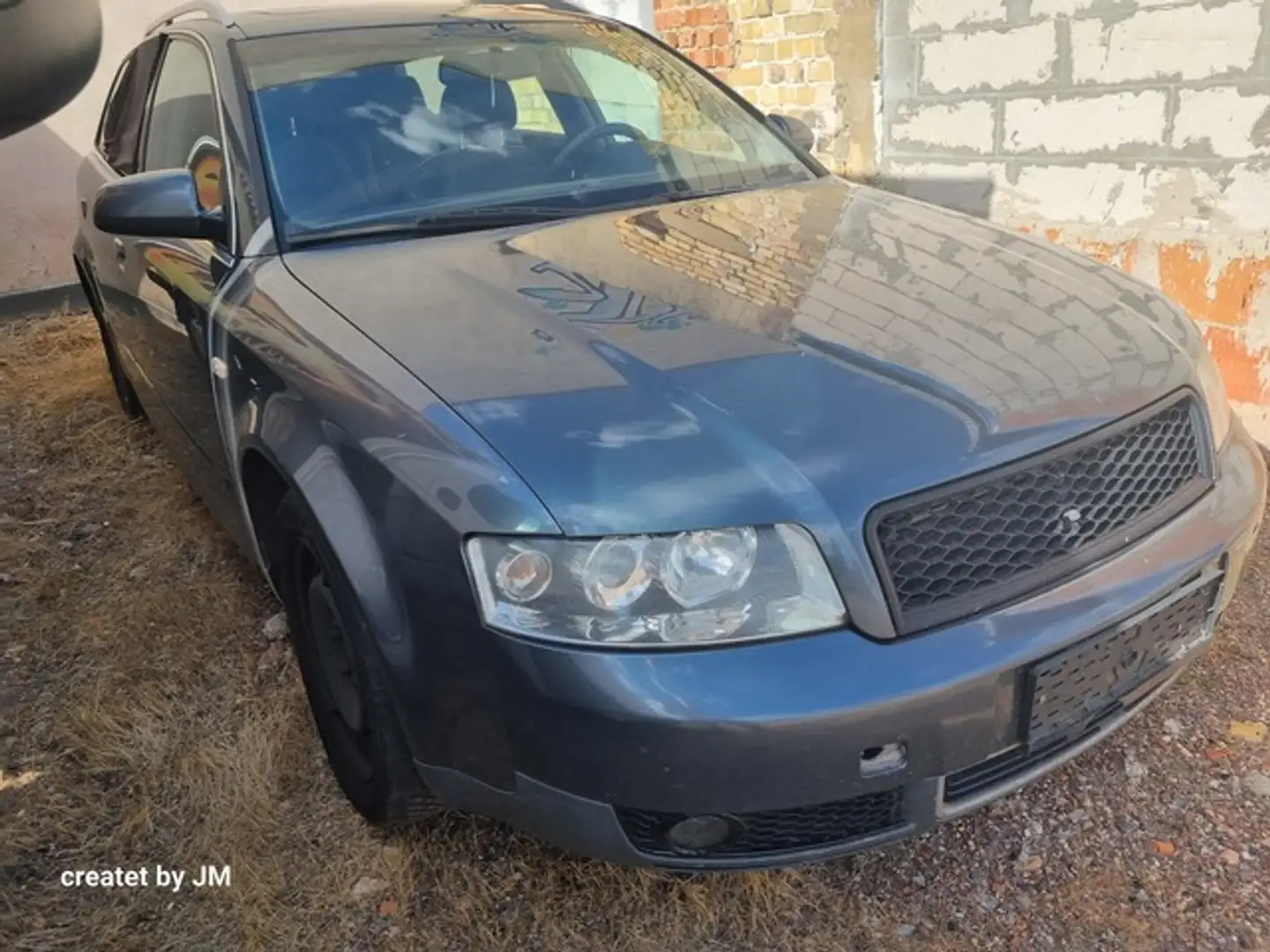 Audi A4 Avant 2,5 TDI Motor+Getriebe ok läuft gut Grau - 1