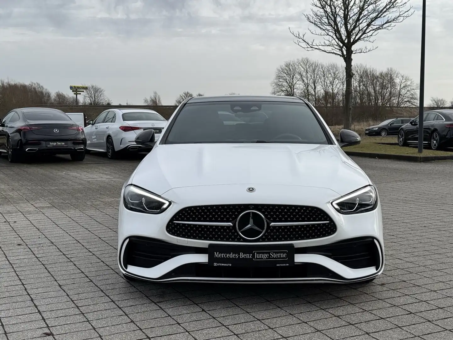 Mercedes-Benz C 180 C 180 AMG Advanced+ Distro Pano Night AMG Line LED Weiß - 2