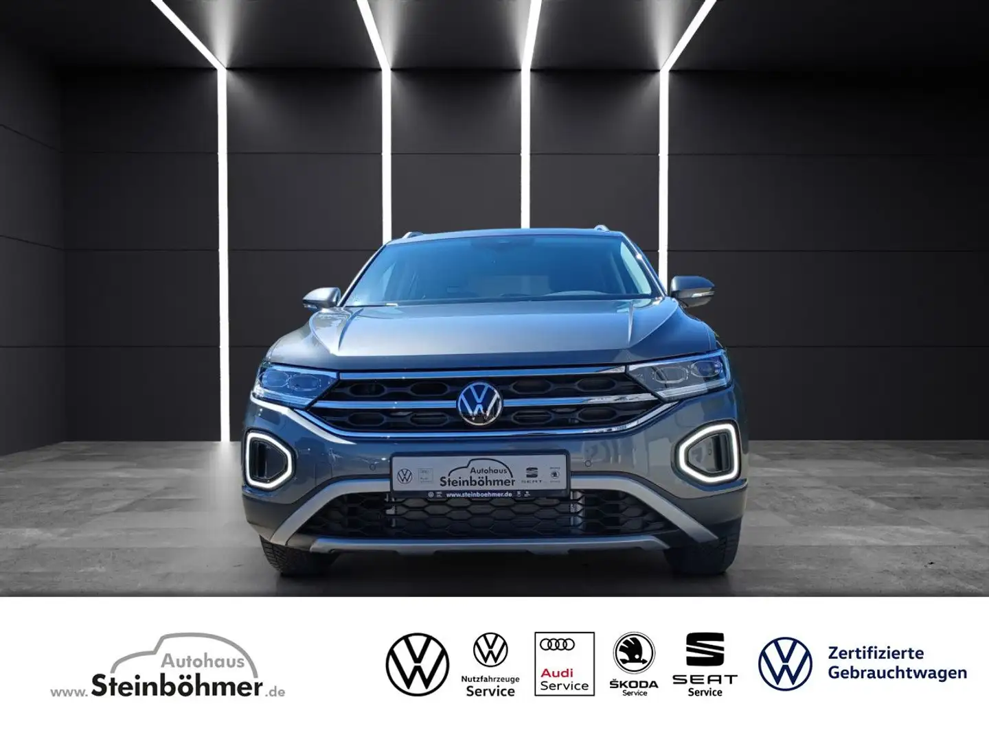 Volkswagen T-Roc Style 1.5 TSI IQ.Drive Business-Paket Navi Grijs - 1
