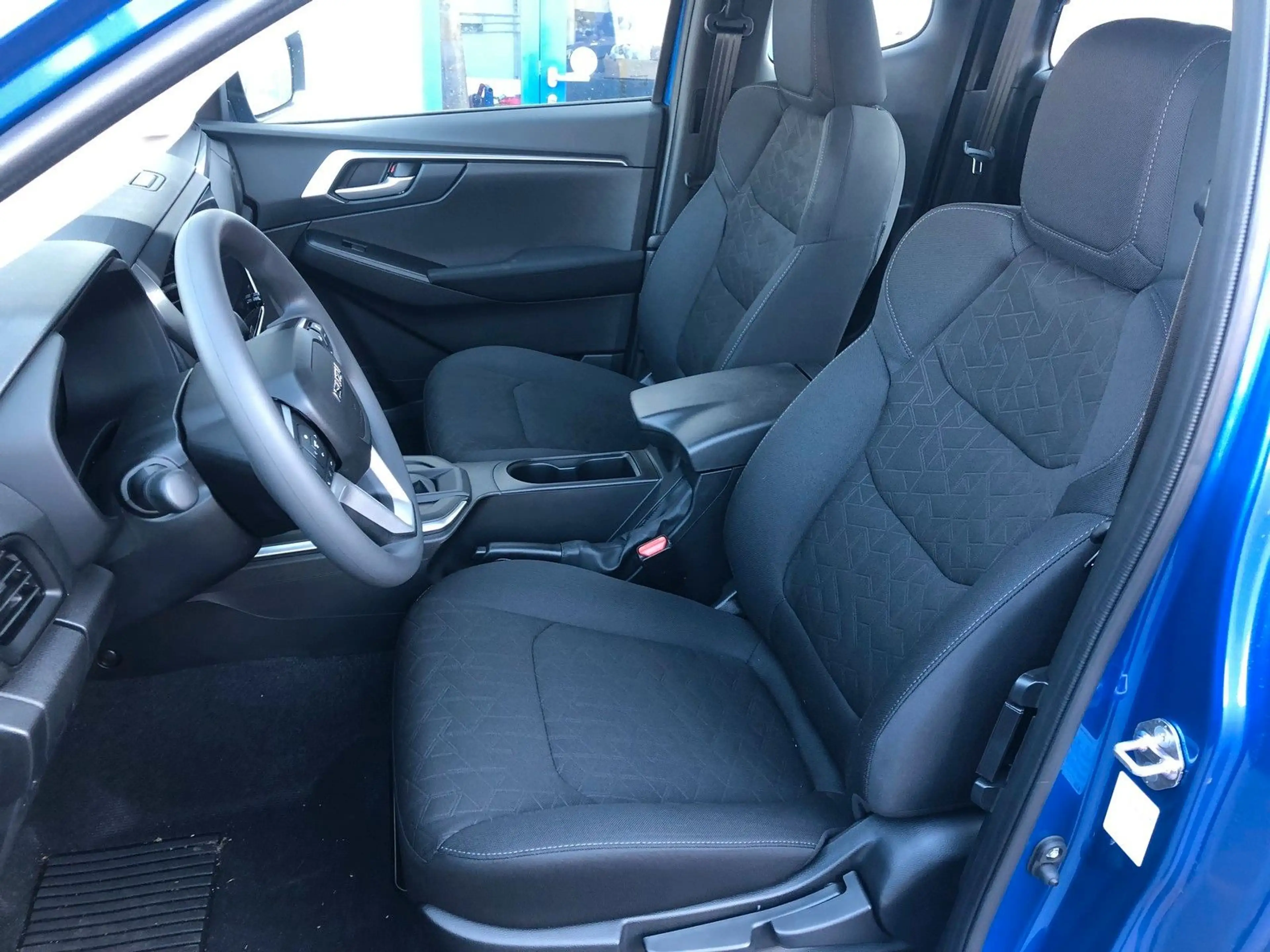 Isuzu D-Max Space Cab LS AT neues Modell +SOFORT+ — photo 12
