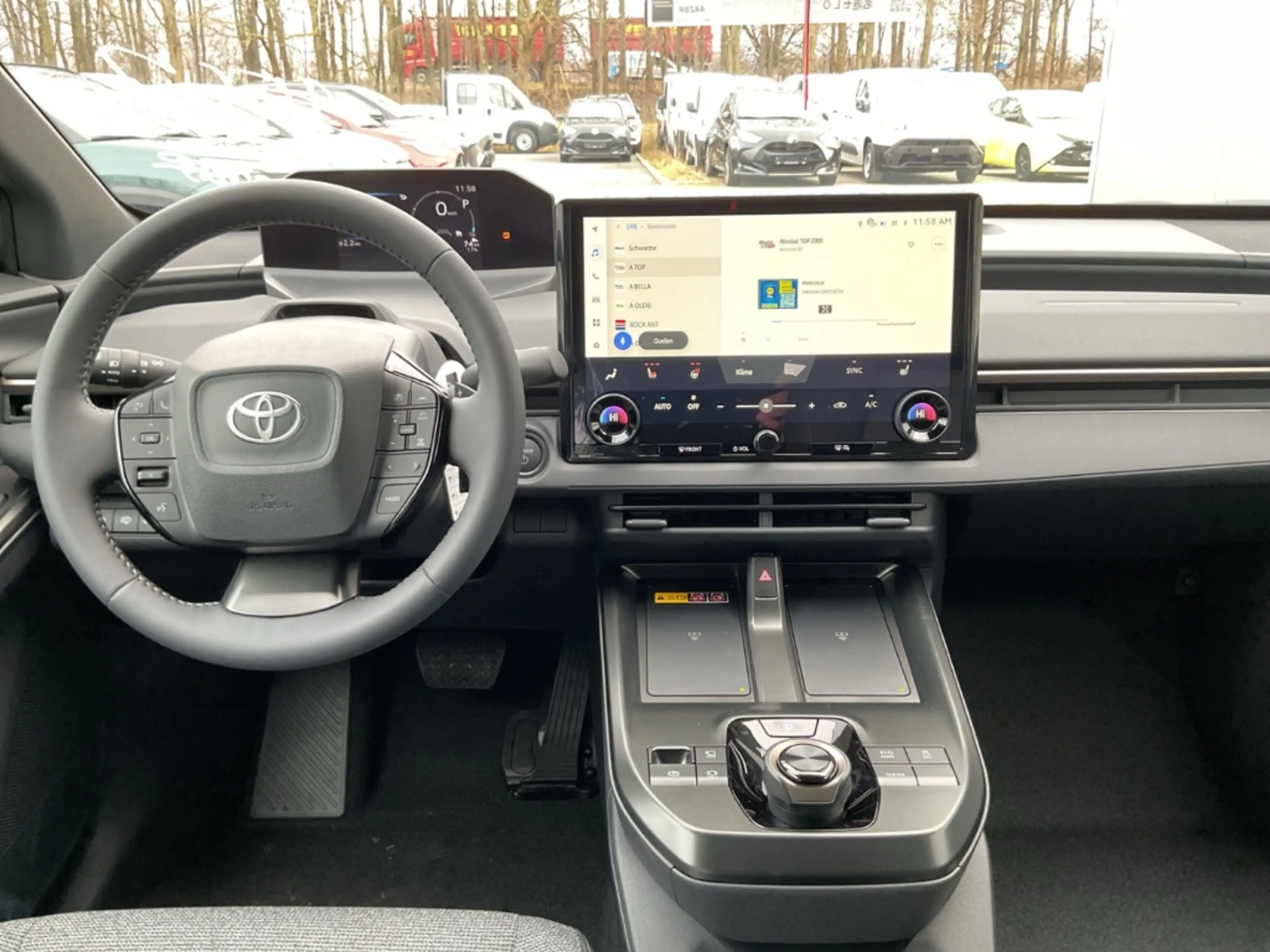 Toyota bZ4X FWD Teamplayer Navi 360 Kamera LED El. Heckklappe — photo 12