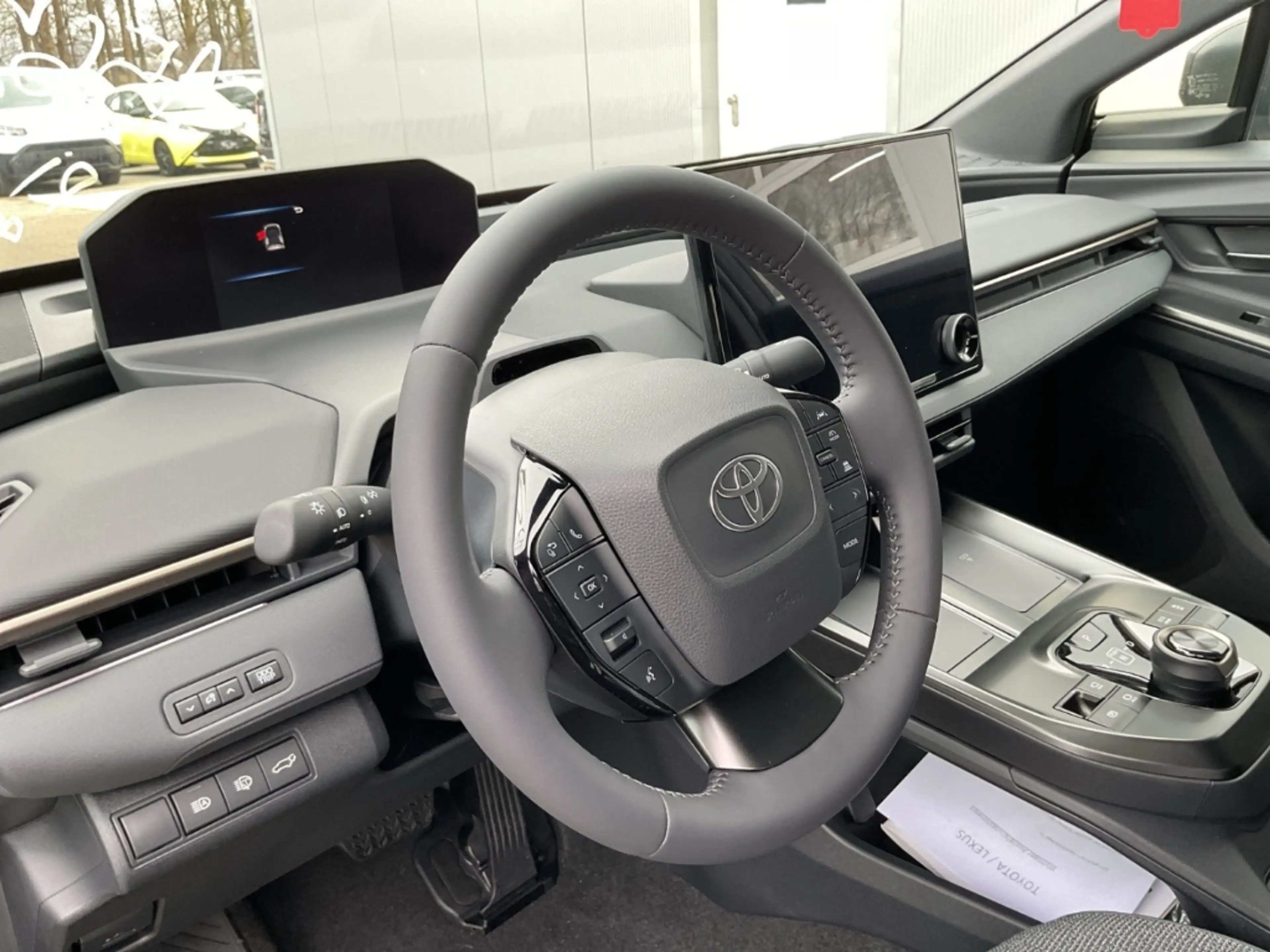 Toyota bZ4X FWD Teamplayer Navi 360 Kamera LED El. Heckklappe — photo 9