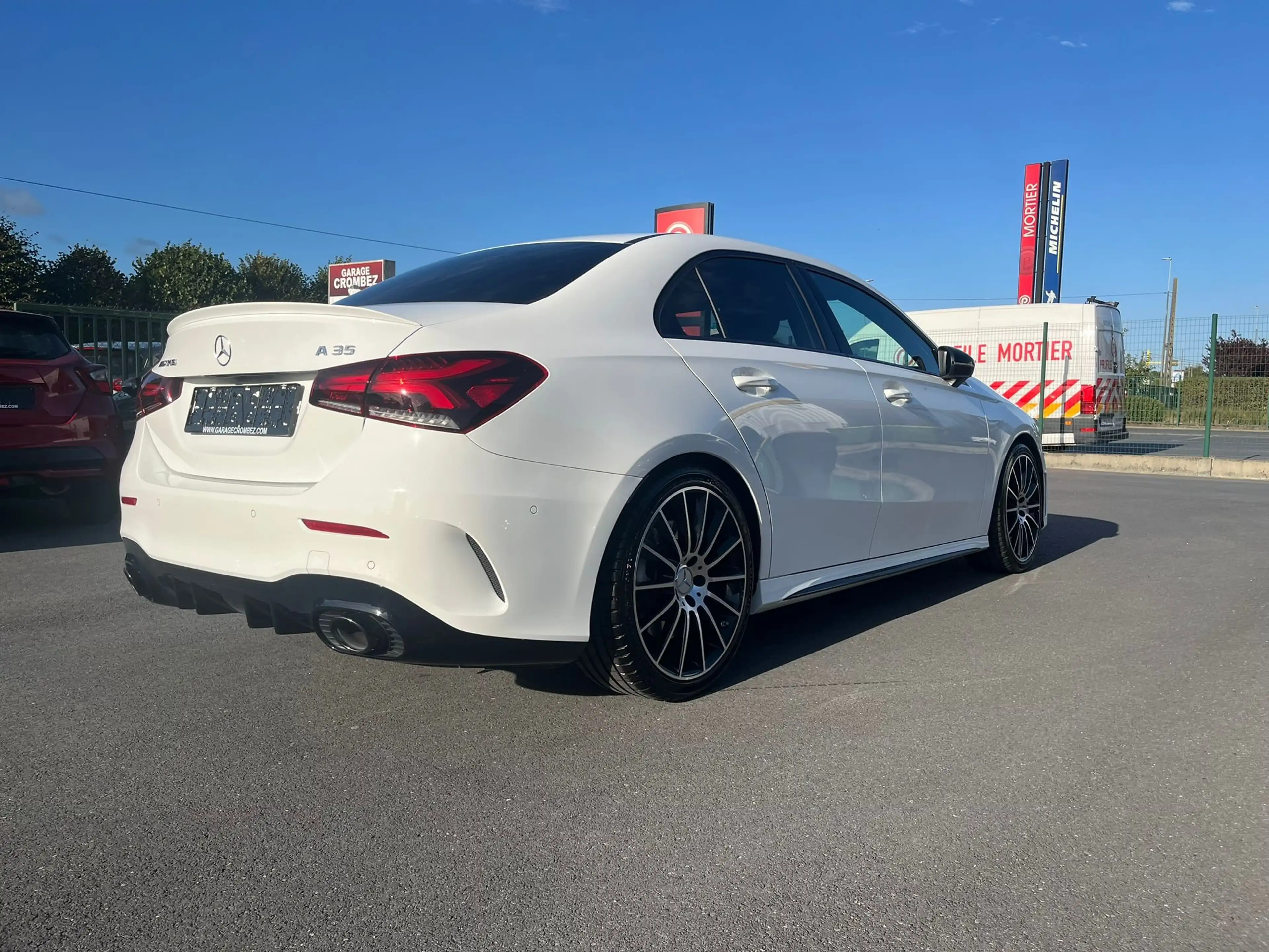 Mercedes-Benz A 35 AMG AMG A 35 4Matic AMG Speedshift DCT 7G — photo 3