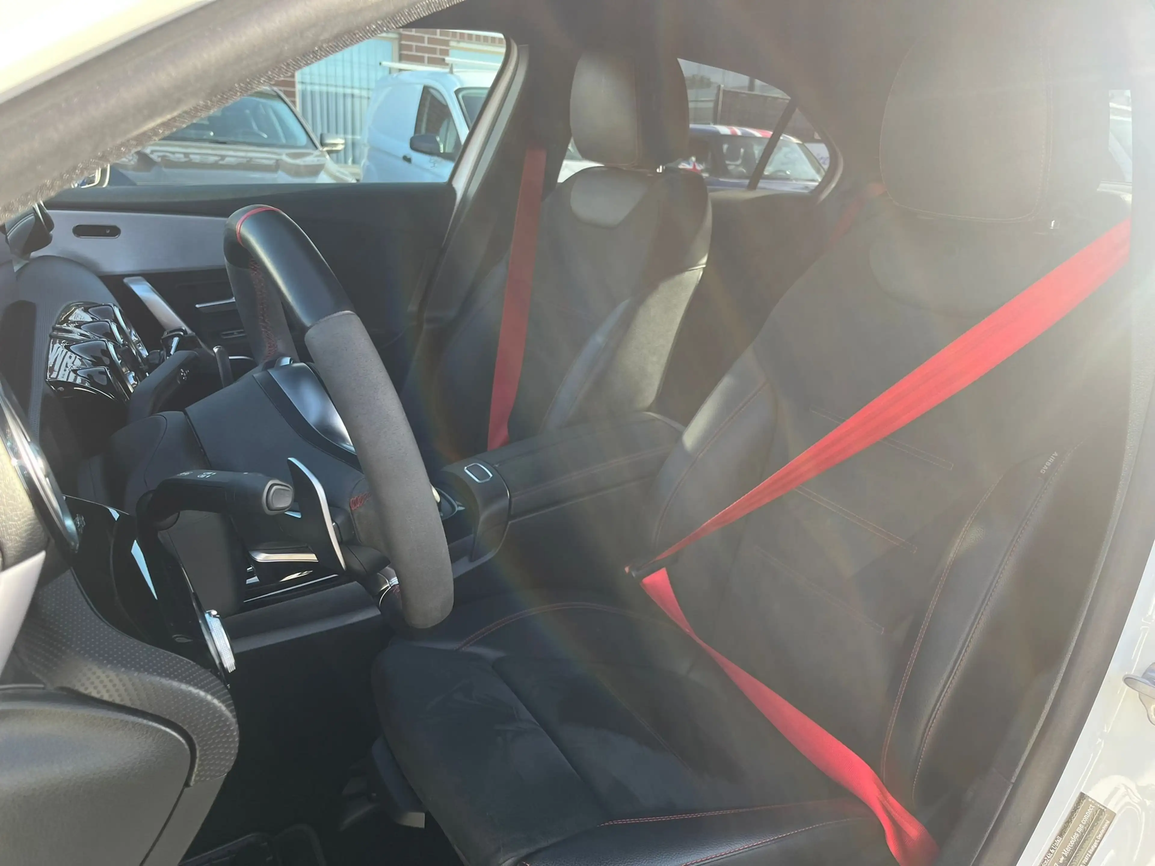 Mercedes-Benz A 35 AMG AMG A 35 4Matic AMG Speedshift DCT 7G — photo 11