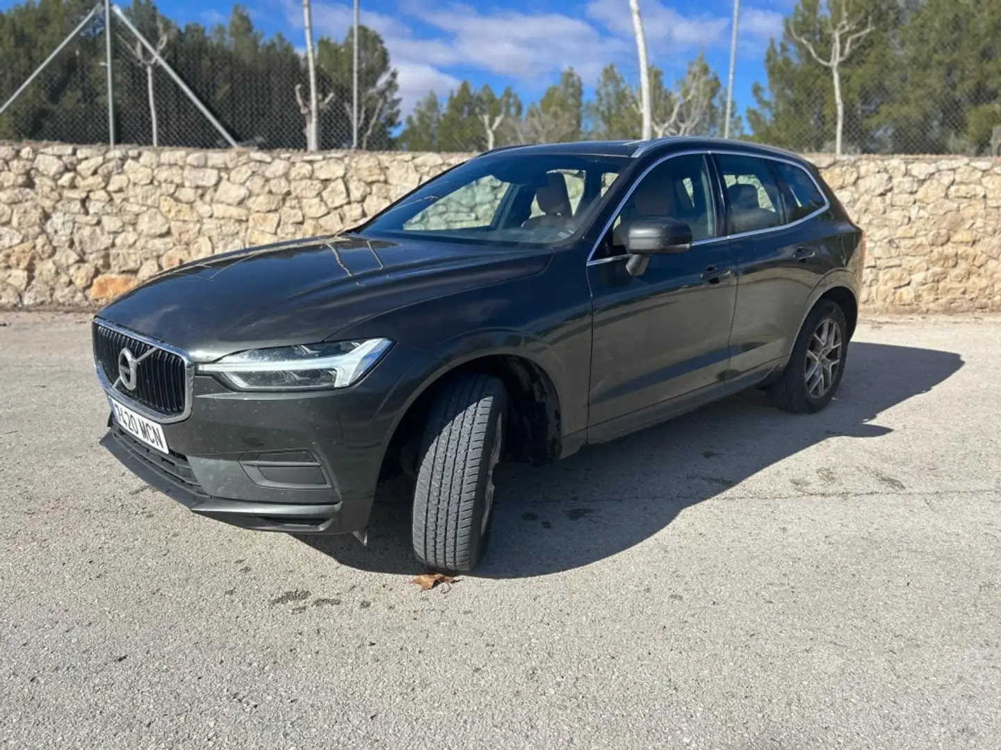 Volvo XC60 D4 Momentum AWD Aut. Marrón - 1