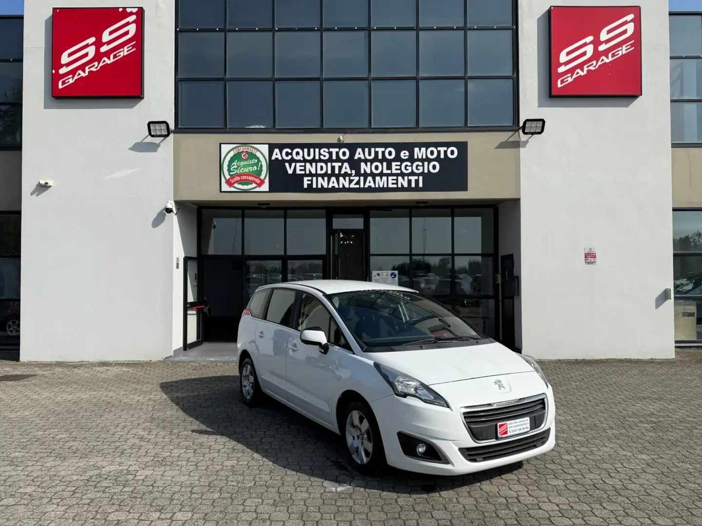Peugeot 5008 5008 BlueHDi 120 EAT6 S&S Active Bianco - 1