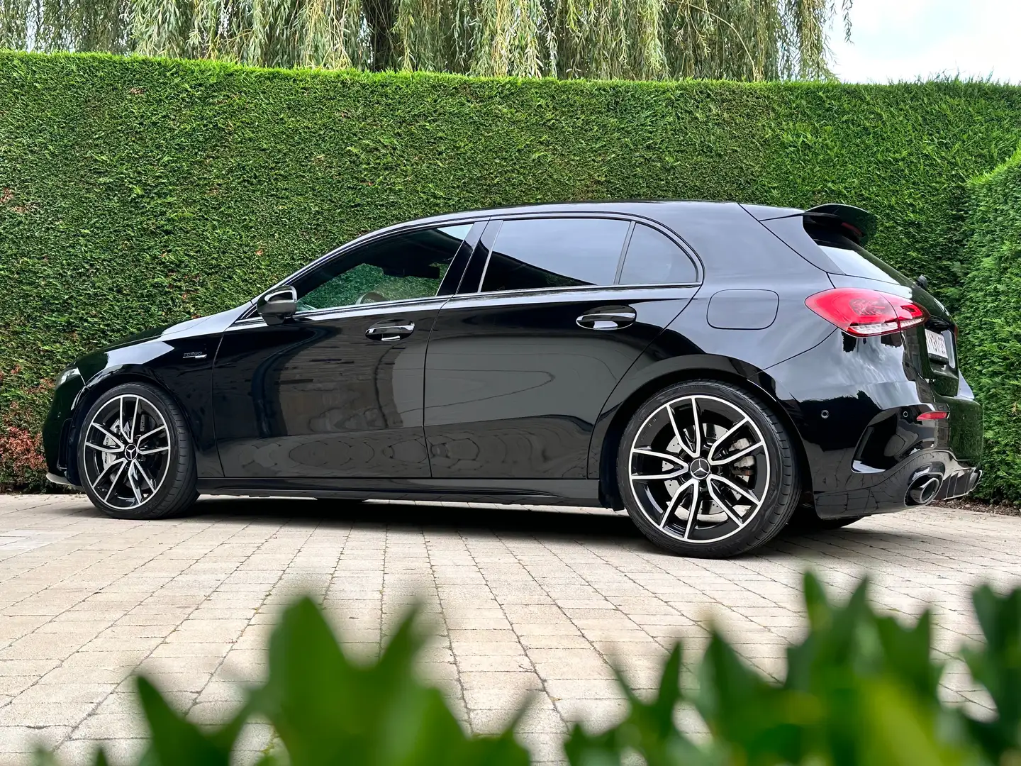 Mercedes-Benz A 35 AMG MB GARANTIE TOT 10/26!,PANO,DAB,BURMESTER,TOPSTAAT Zwart - 1