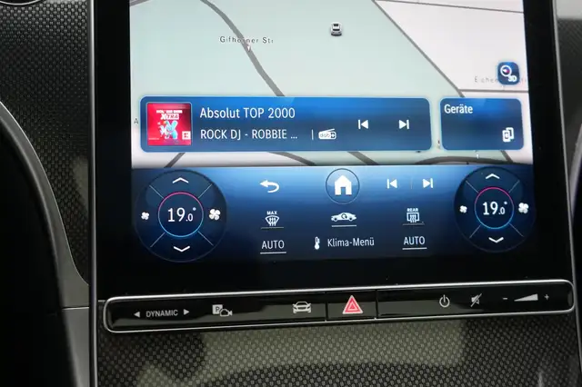 Mercedes-Benz C-Class view 13