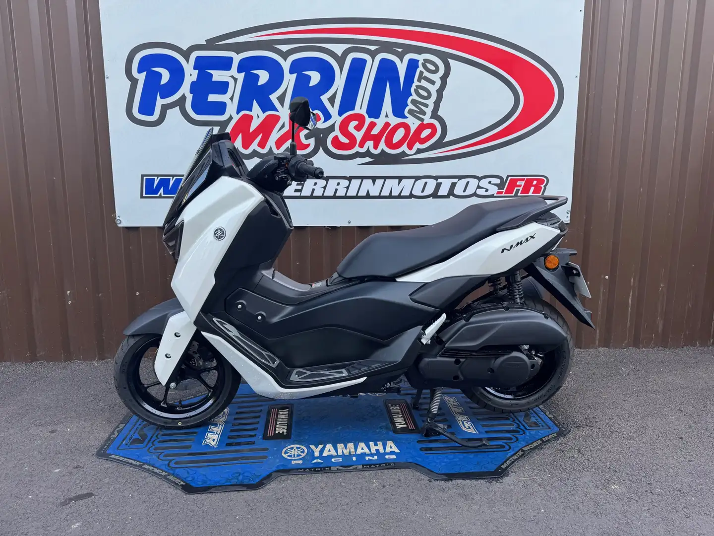 Yamaha NMAX Blanc - 1