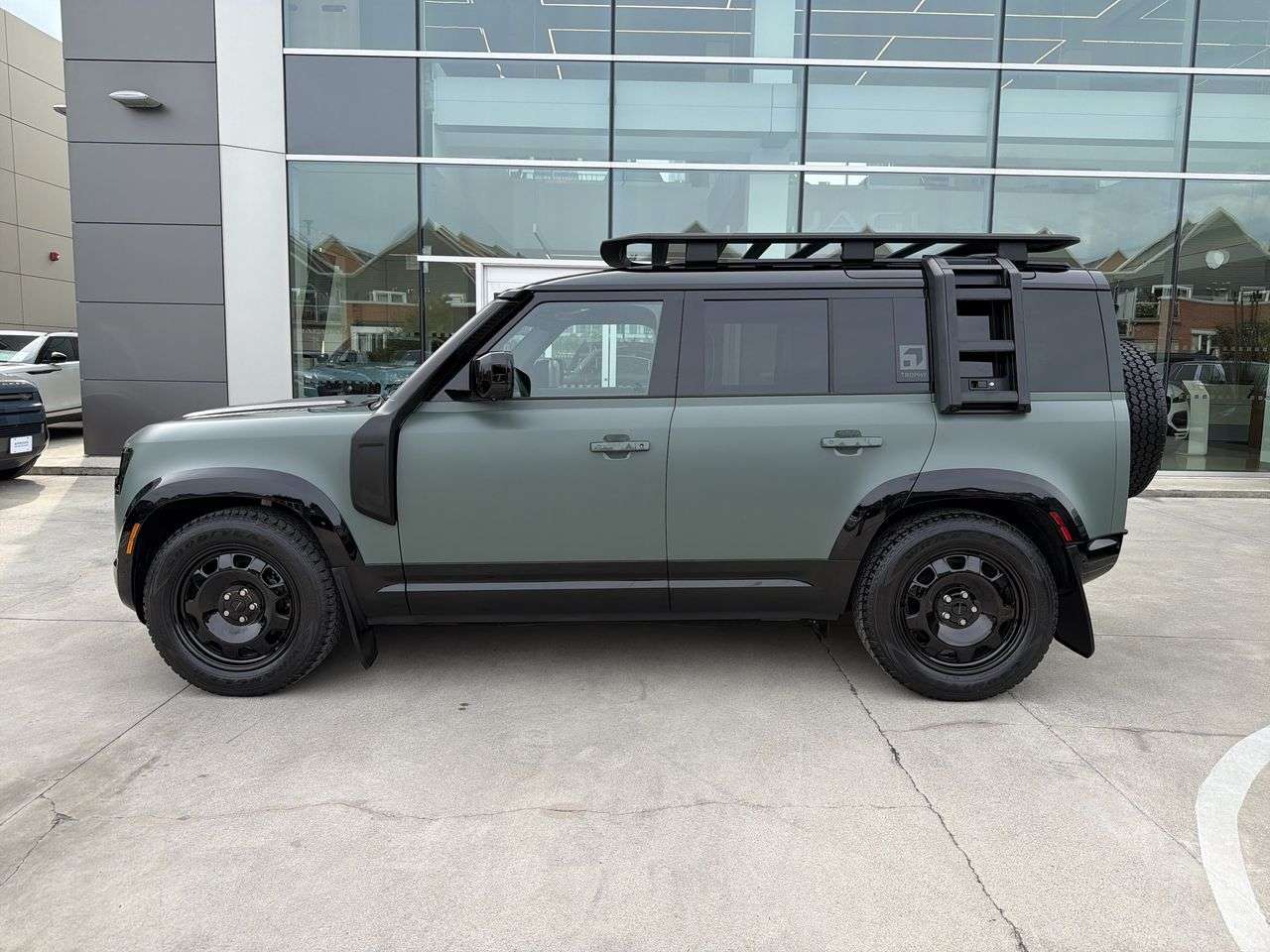 2026 Land Rover Defender 110 P400 Trophy Edition Keswick — снимка 1