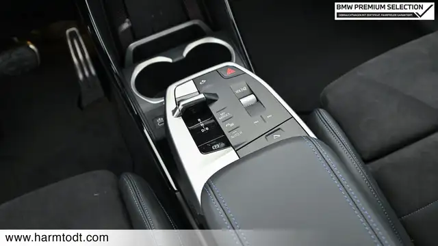 BMW Ix2 view 14