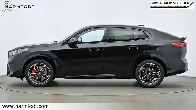 BMW Ix2 view 3