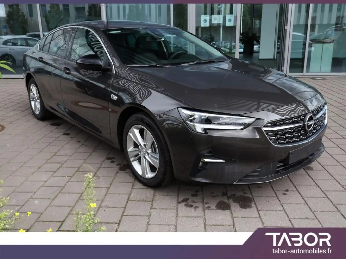 Opel Insignia 1.5 Diesel 122 Aut. Edition LED - 2