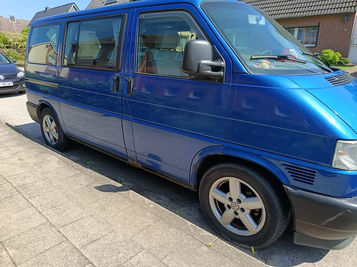 Volkswagen T4 Multivan TDI 7DC UY2 Bleu - 1