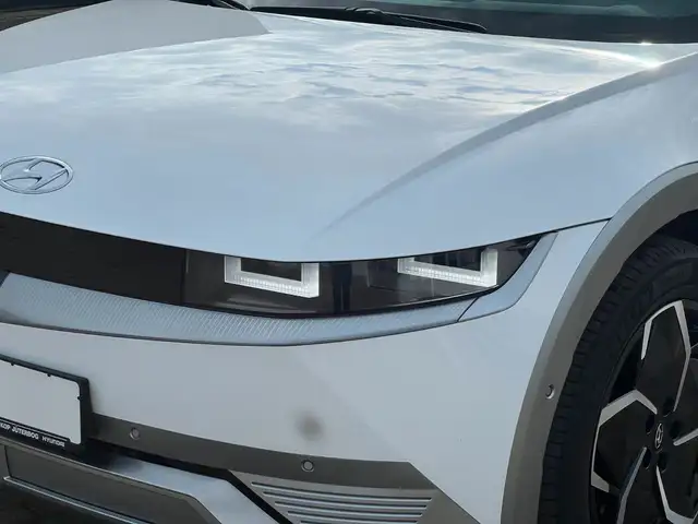 Hyundai Ioniq 5 view 15