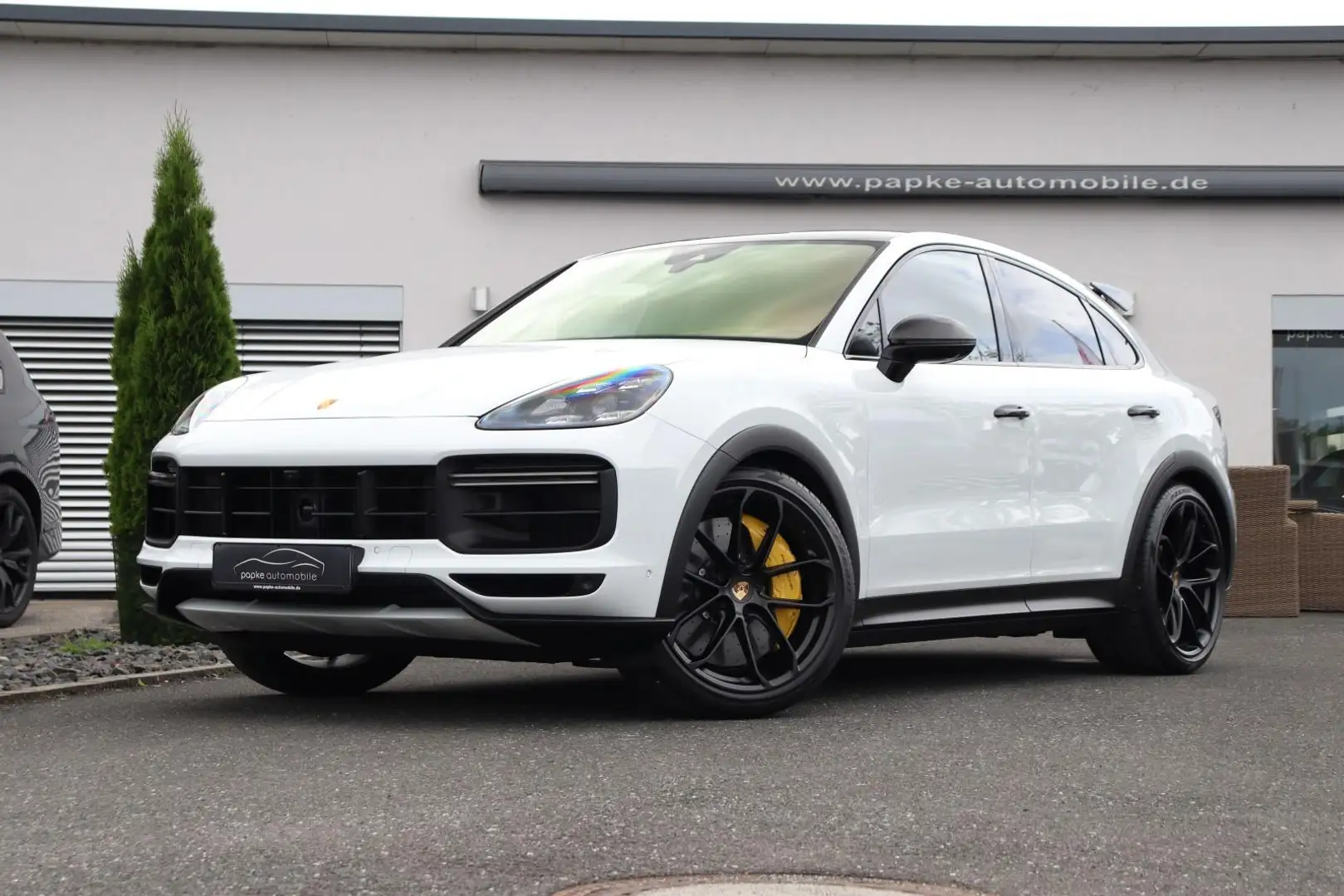 Porsche Cayenne Coupe Turbo GT +STANDHEIZ+BURMESTER+INNODRIVE+ Blanc - 2