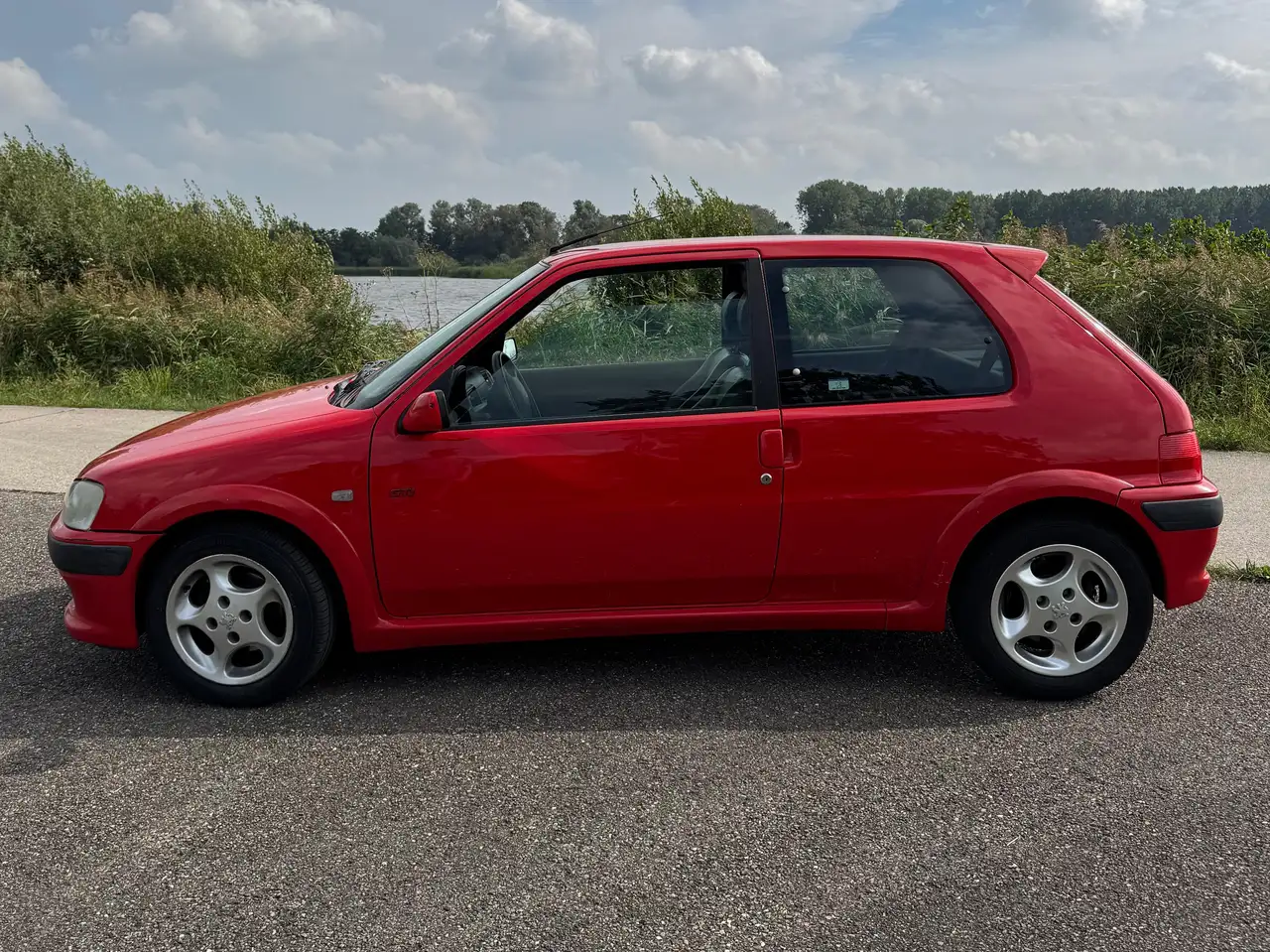 Peugeot 106 GTi 1.6-16V, foto 2